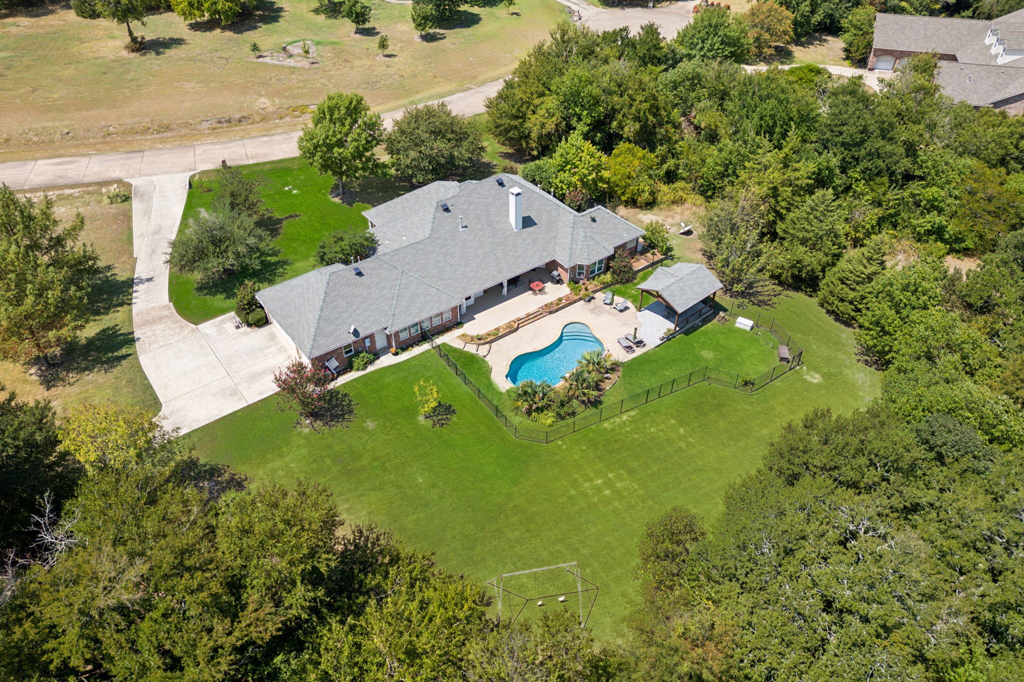 120 Danbury Court