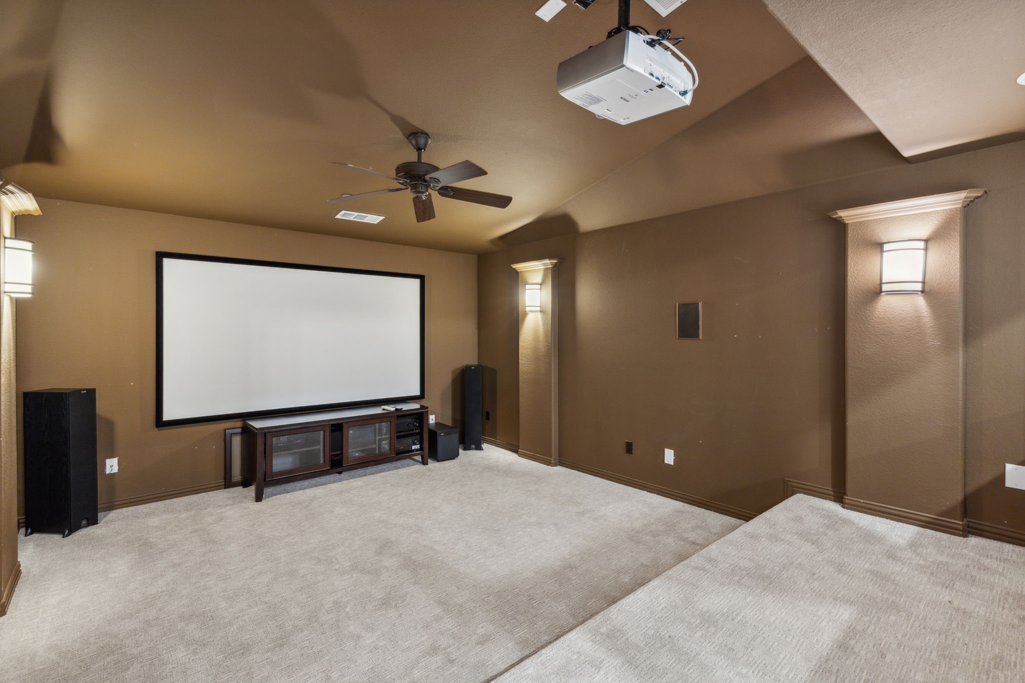 875 Cinnamon Court