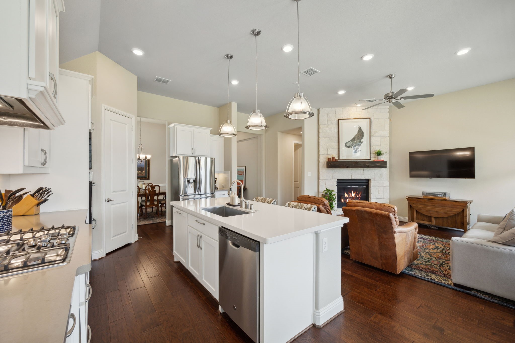 8219 Bristlegrass Way