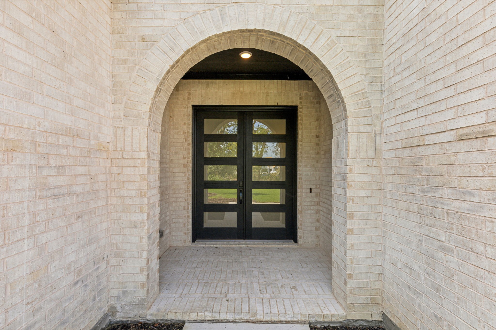 1905 Burton Hollow Way