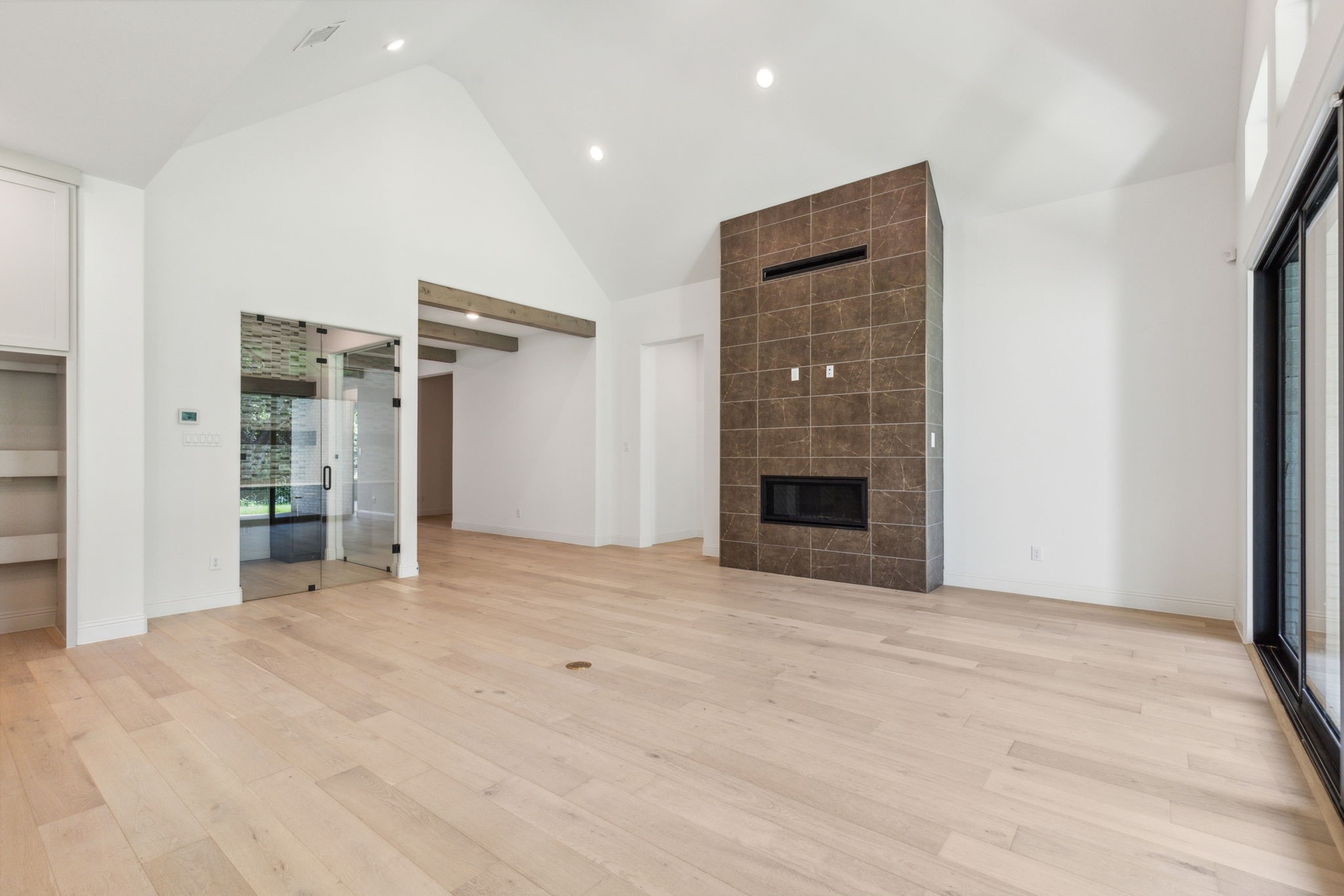 1905 Burton Hollow Way