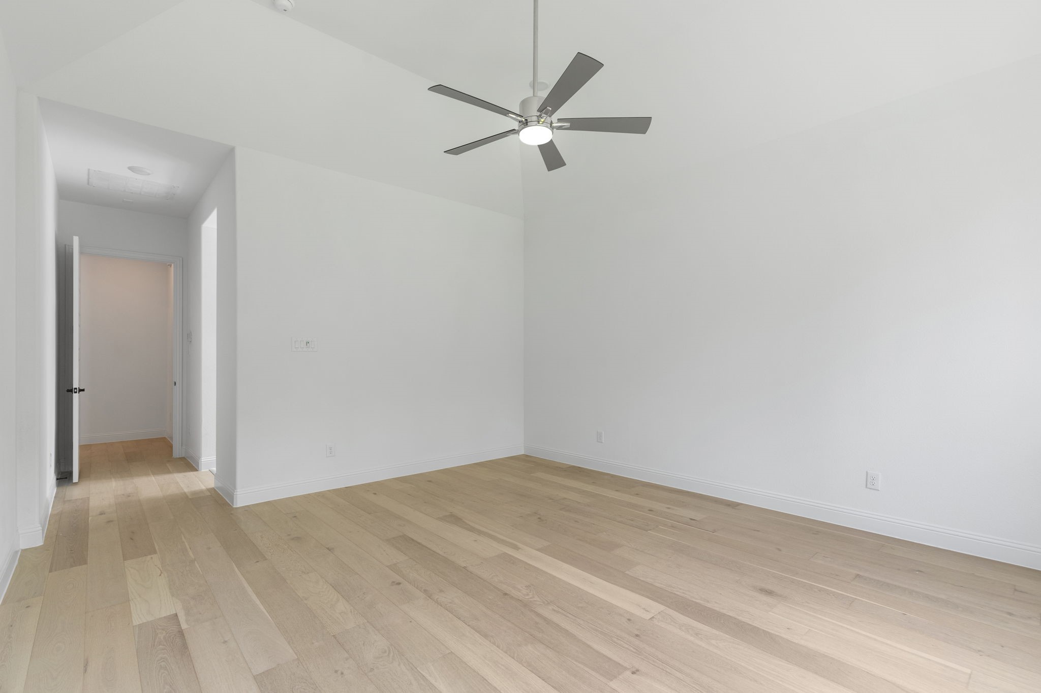 1905 Burton Hollow Way