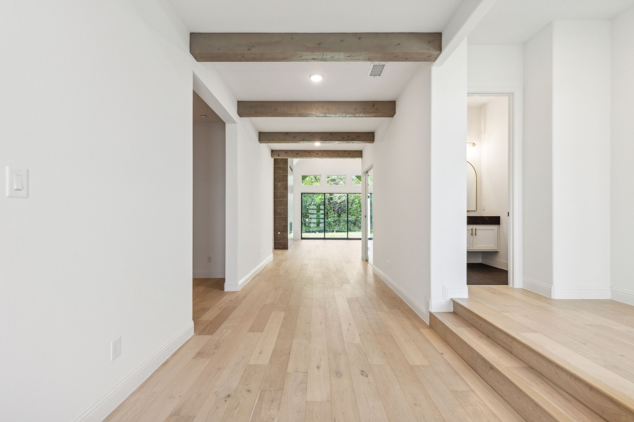 1905 Burton Hollow Way