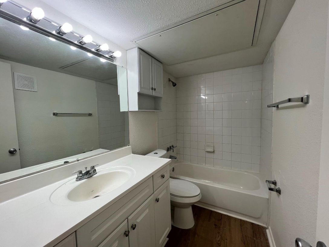 4748 Old Bent Tree Lane 1305