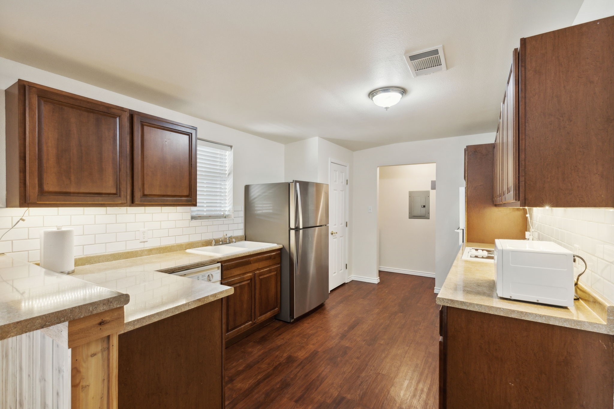 5646 County Road 2909