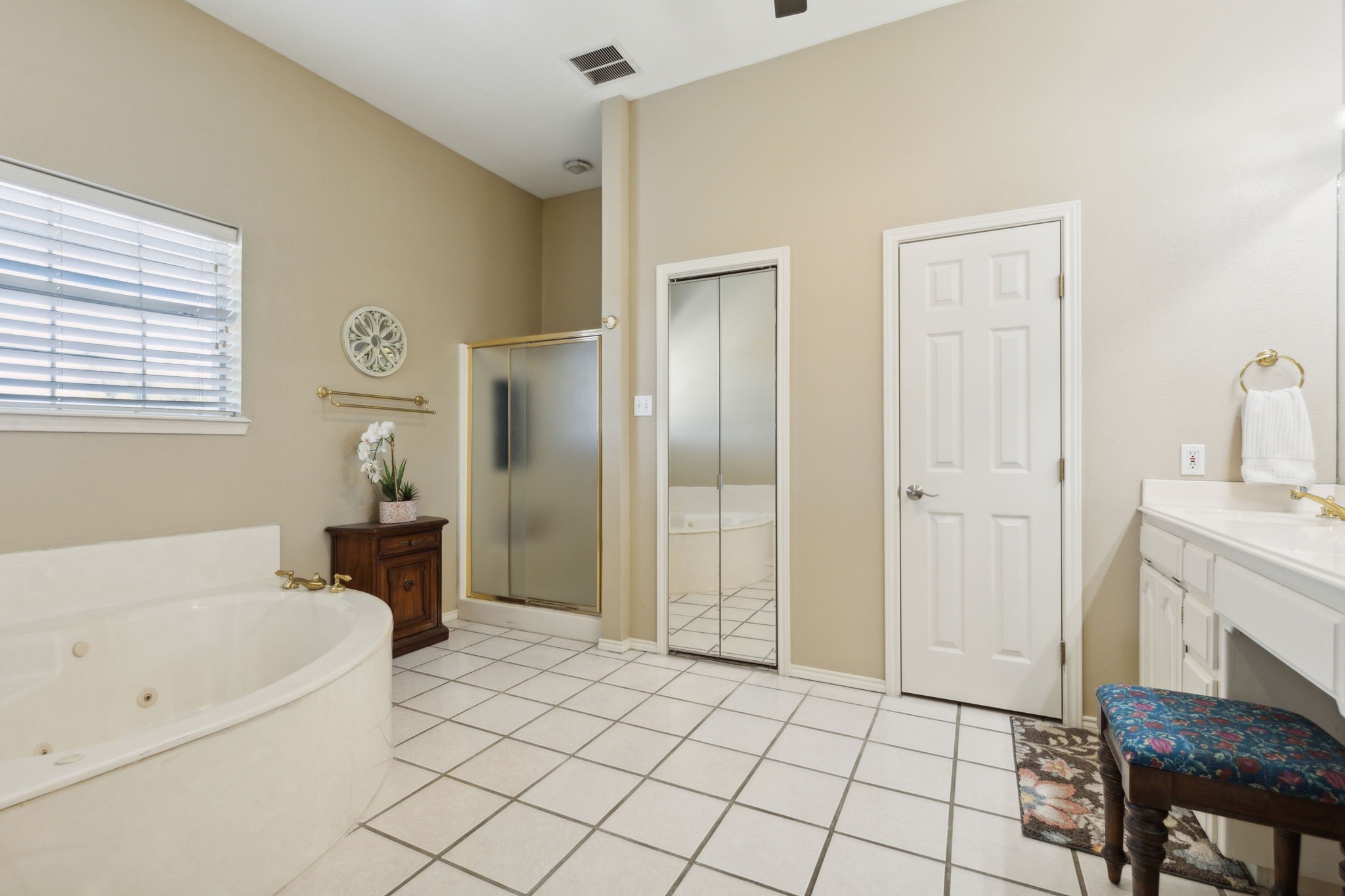 5646 County Road 2909