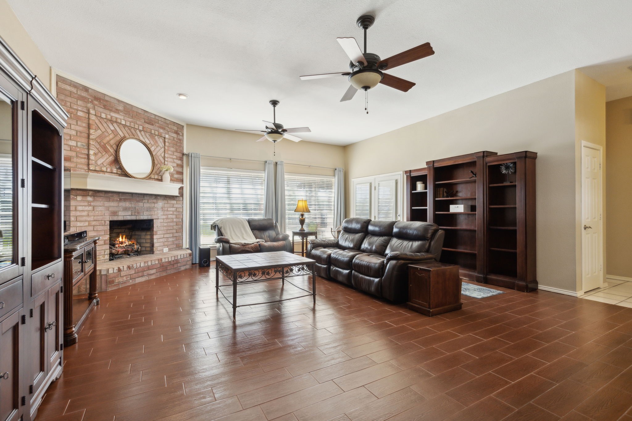 5646 County Road 2909