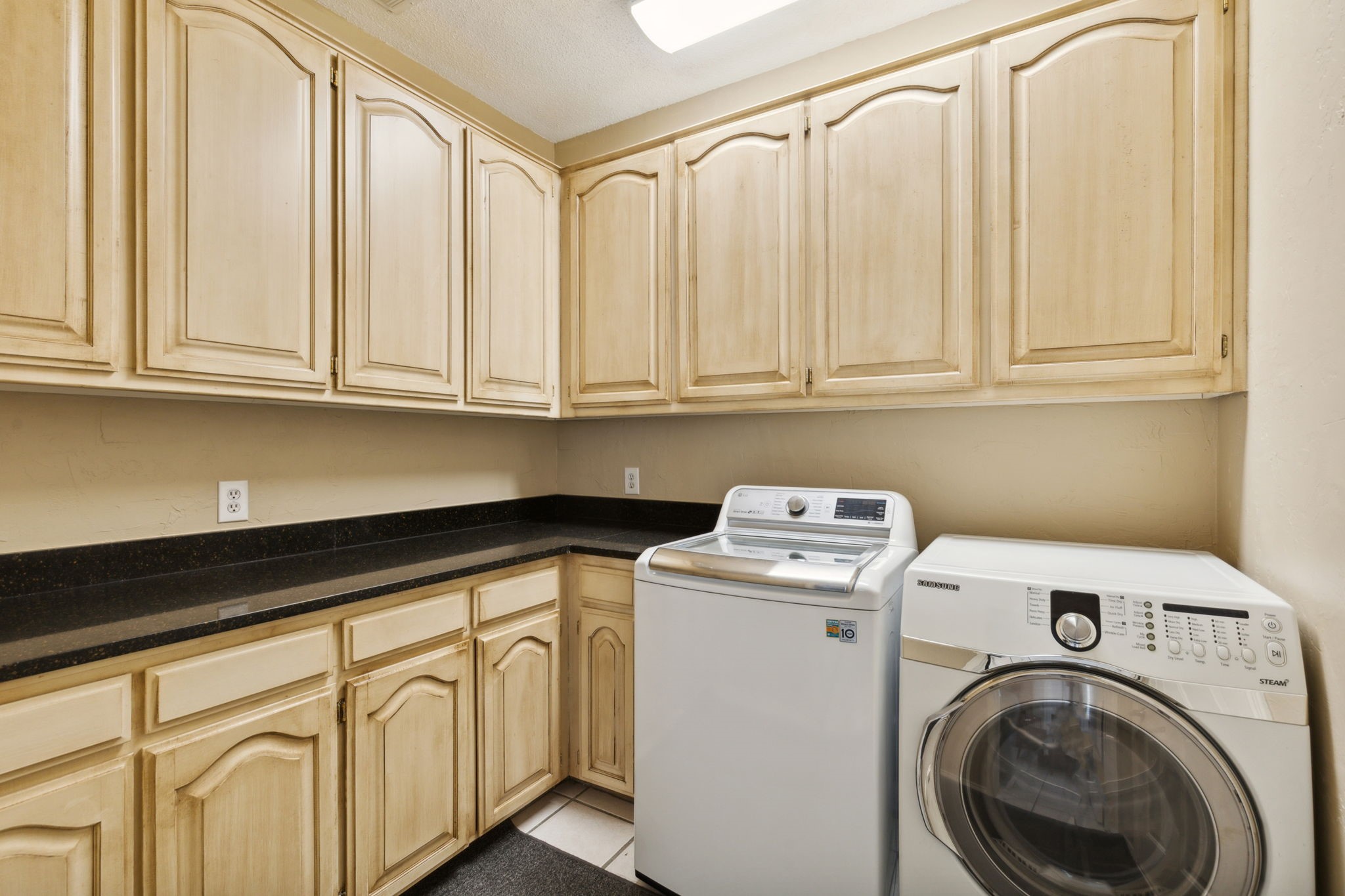 5646 County Road 2909