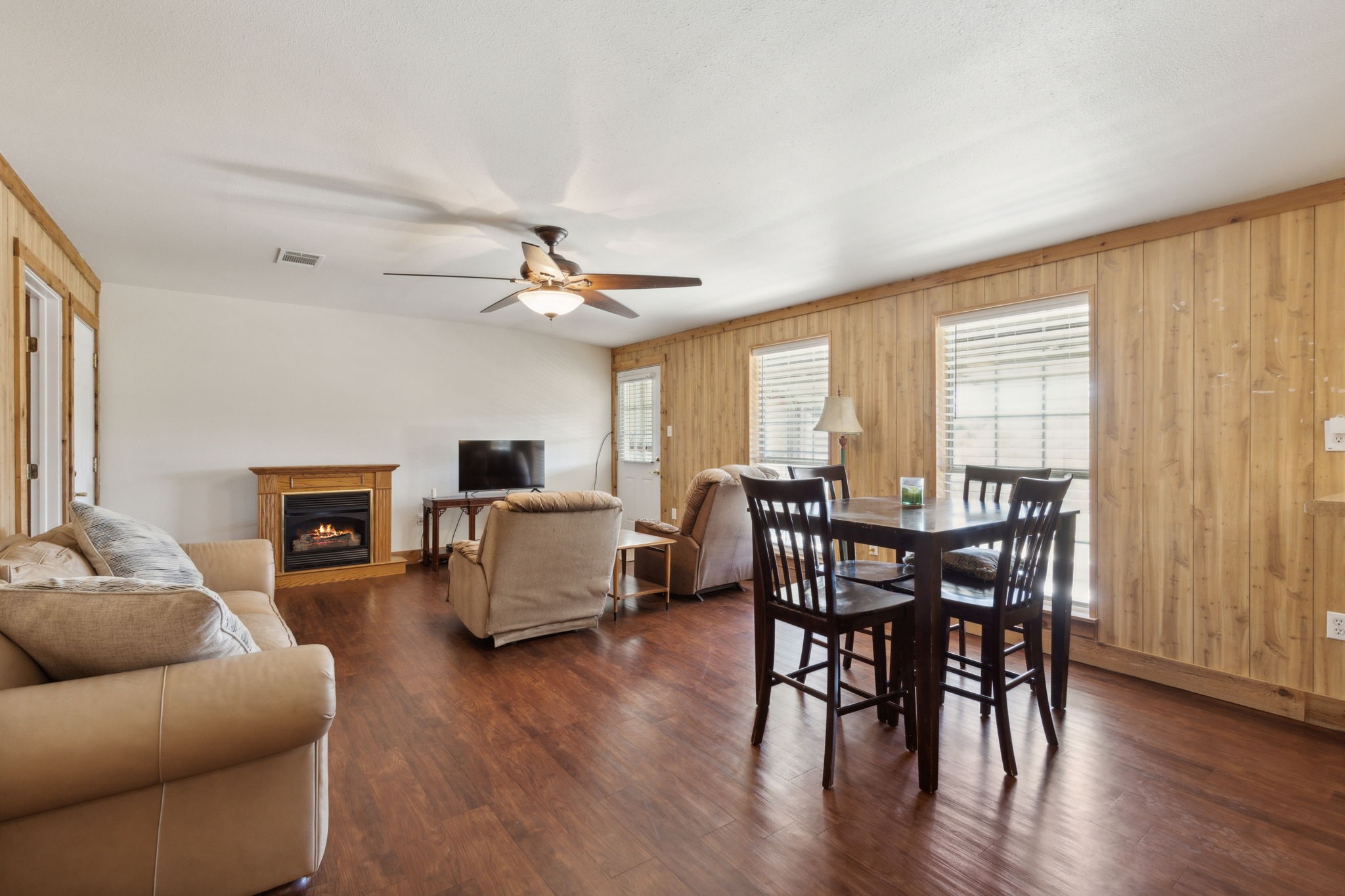 5646 County Road 2909