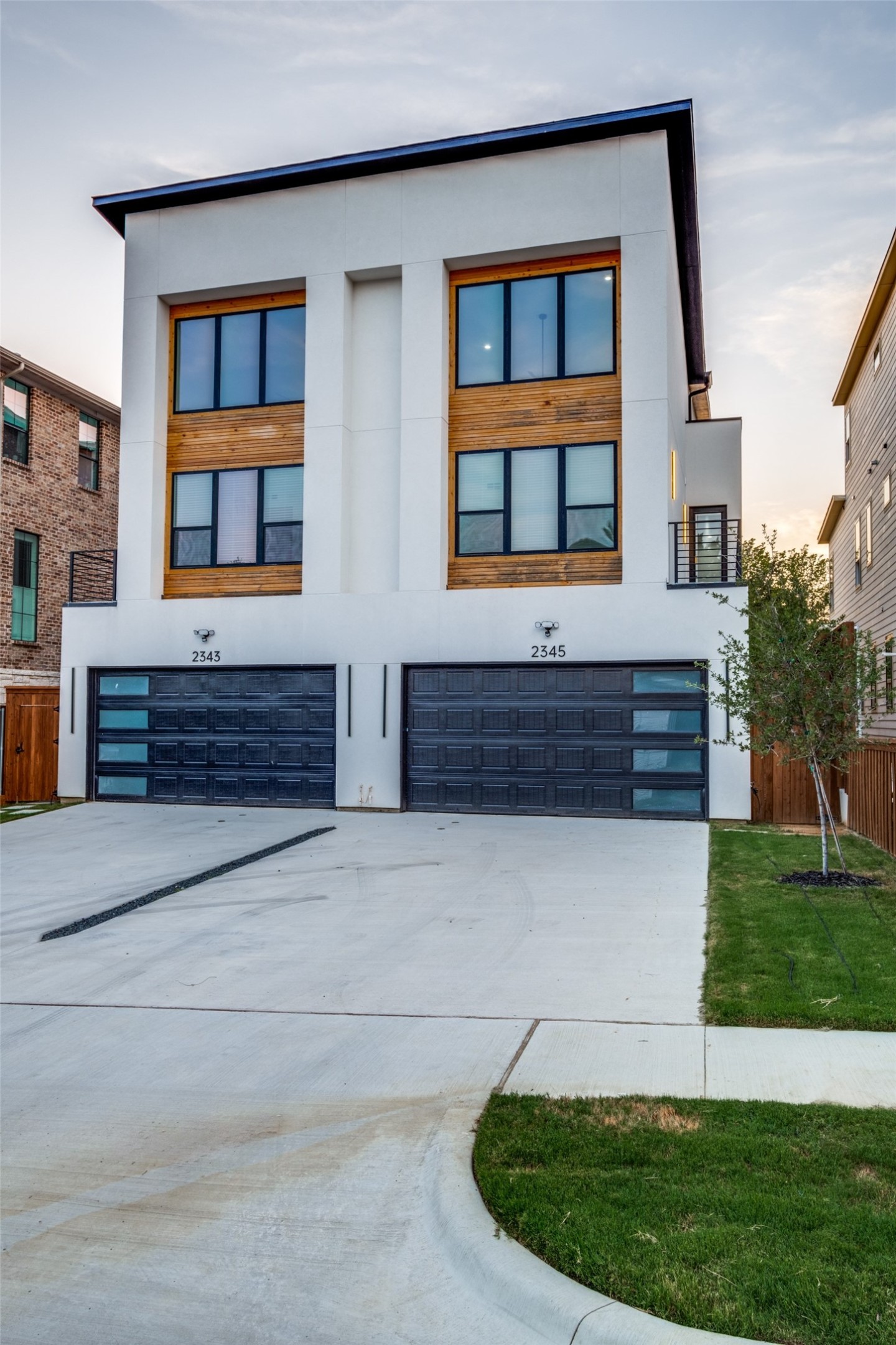 2345 Hondo Avenue