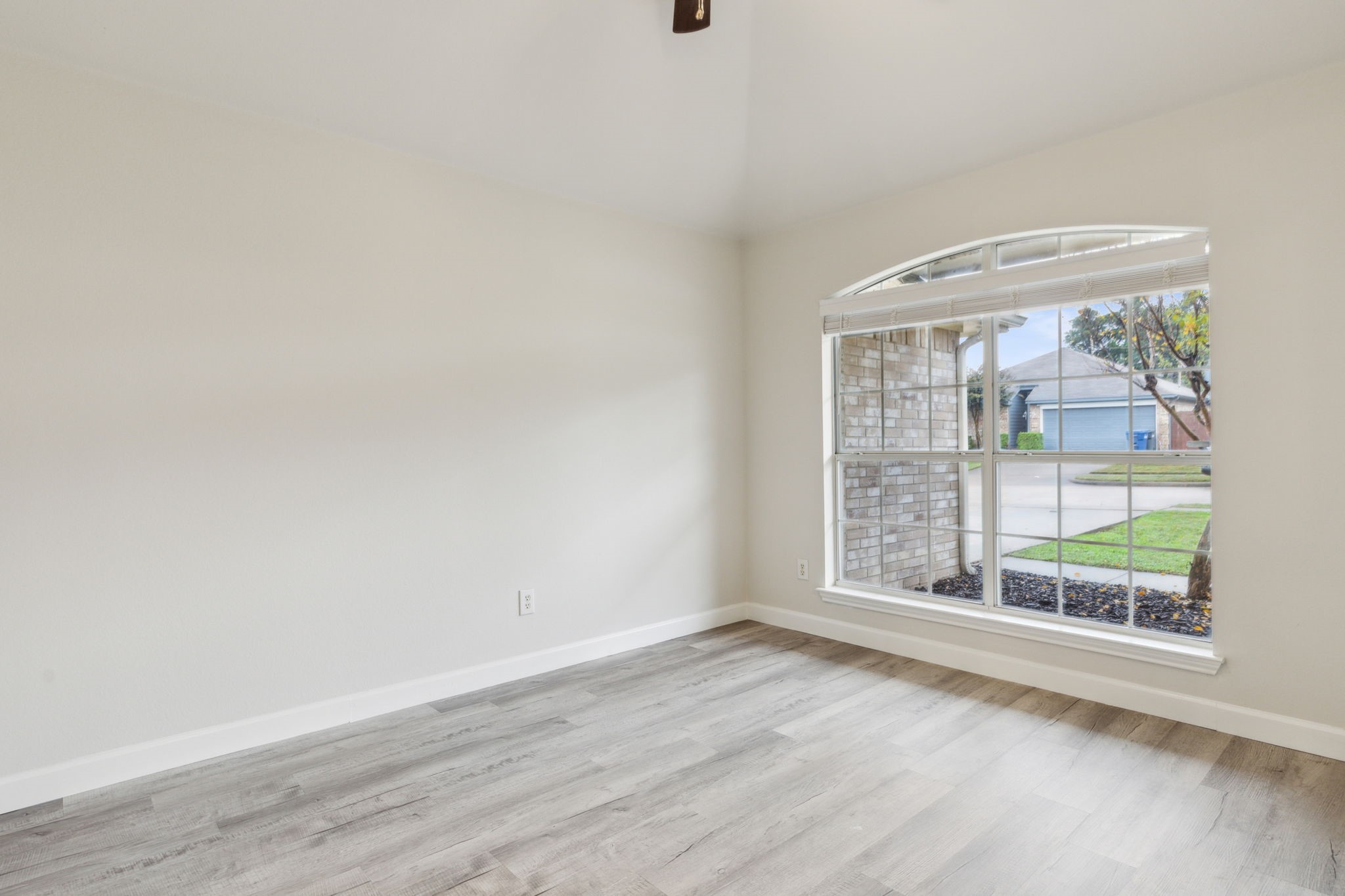1414 Meadowbrook Drive