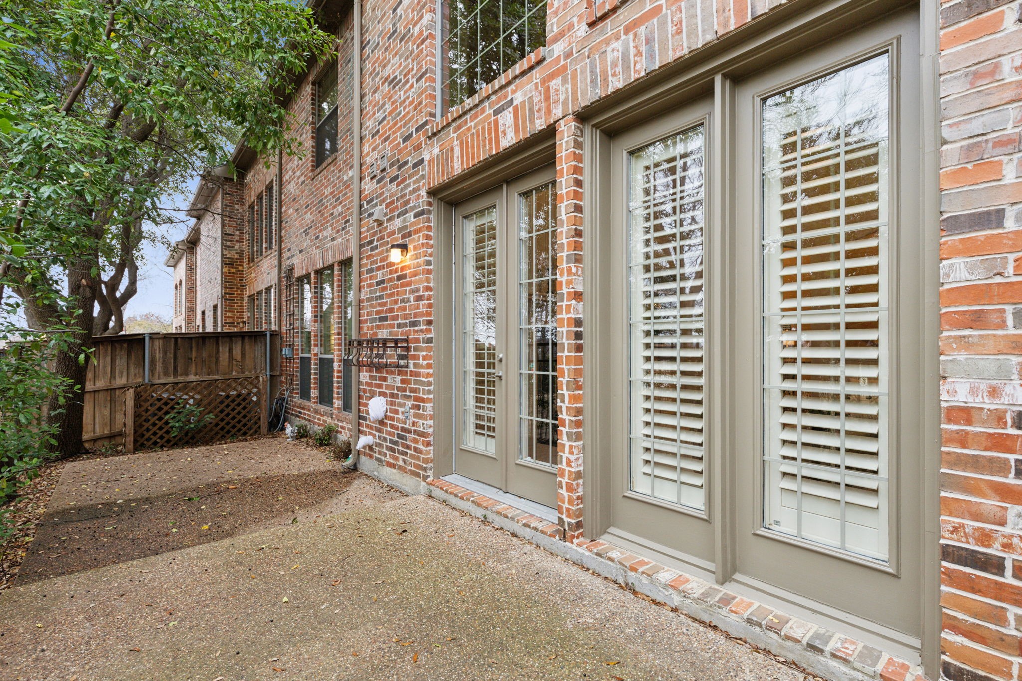 5331 Balmoral Drive