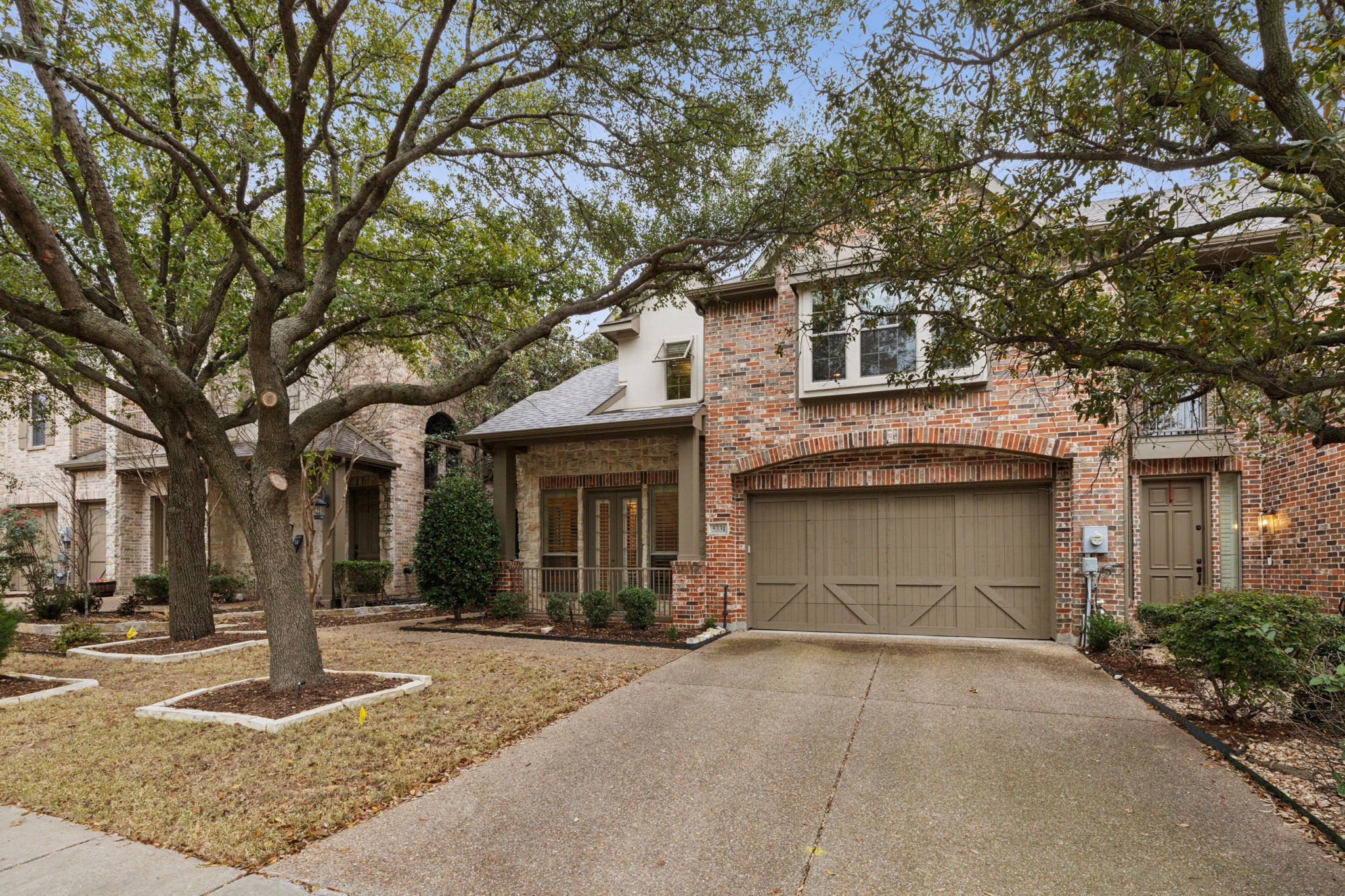 5331 Balmoral Drive