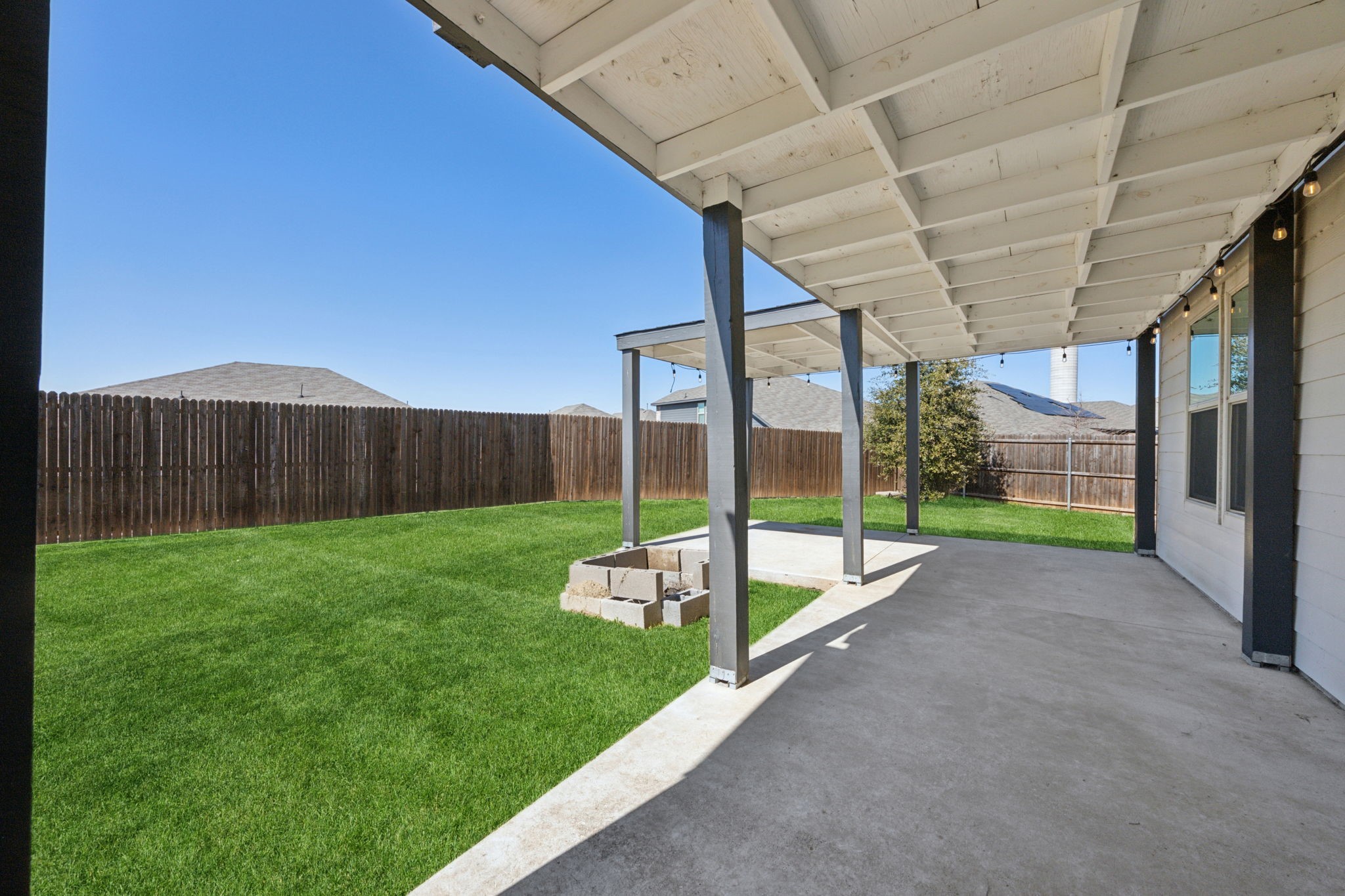 2416 Buchanan Lane