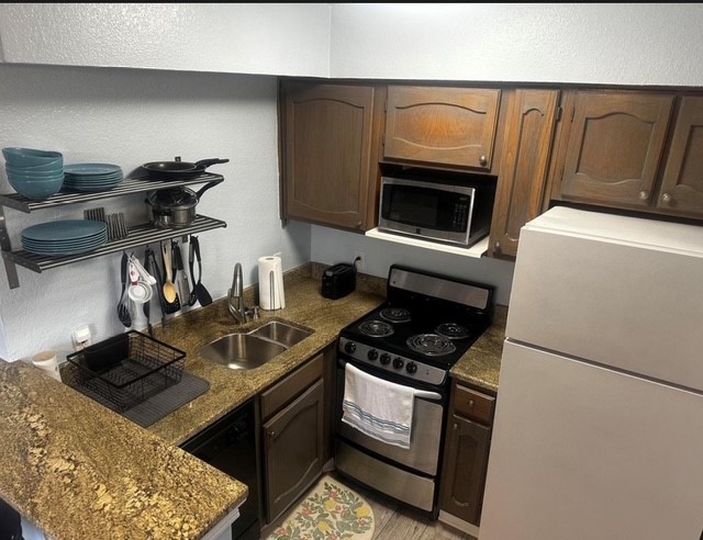 3125 Sondra Drive 301