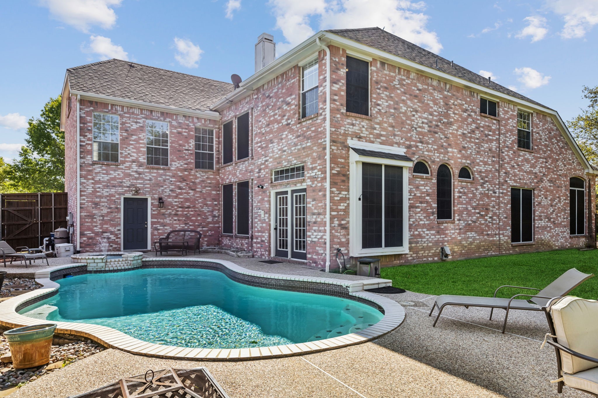 1221 Ashford Lane