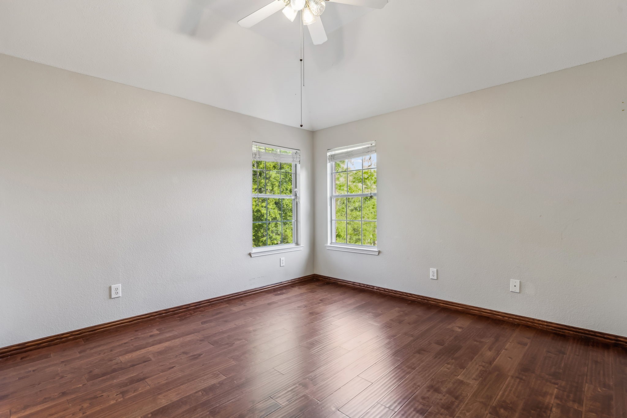 1221 Ashford Lane