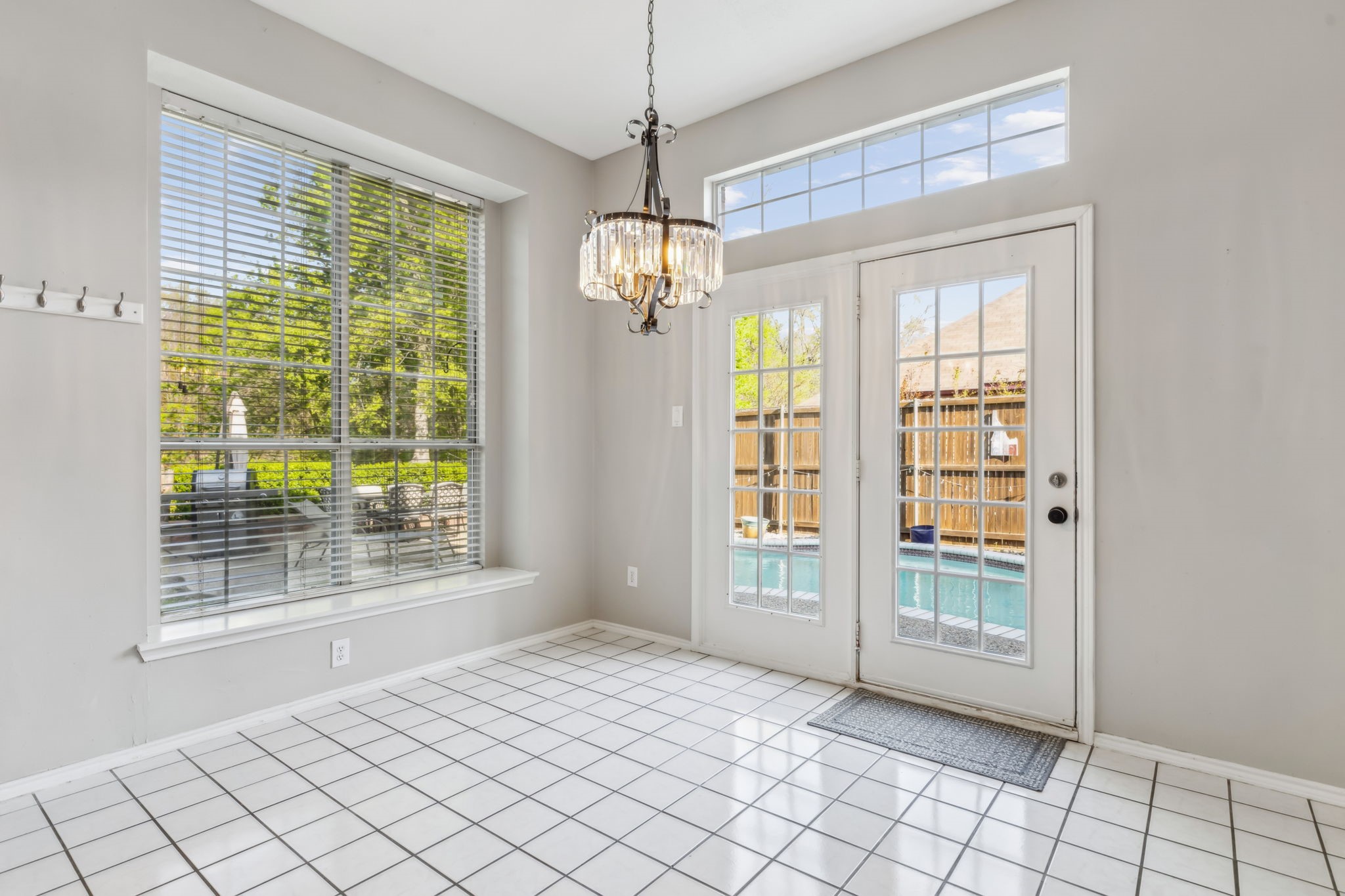 1221 Ashford Lane