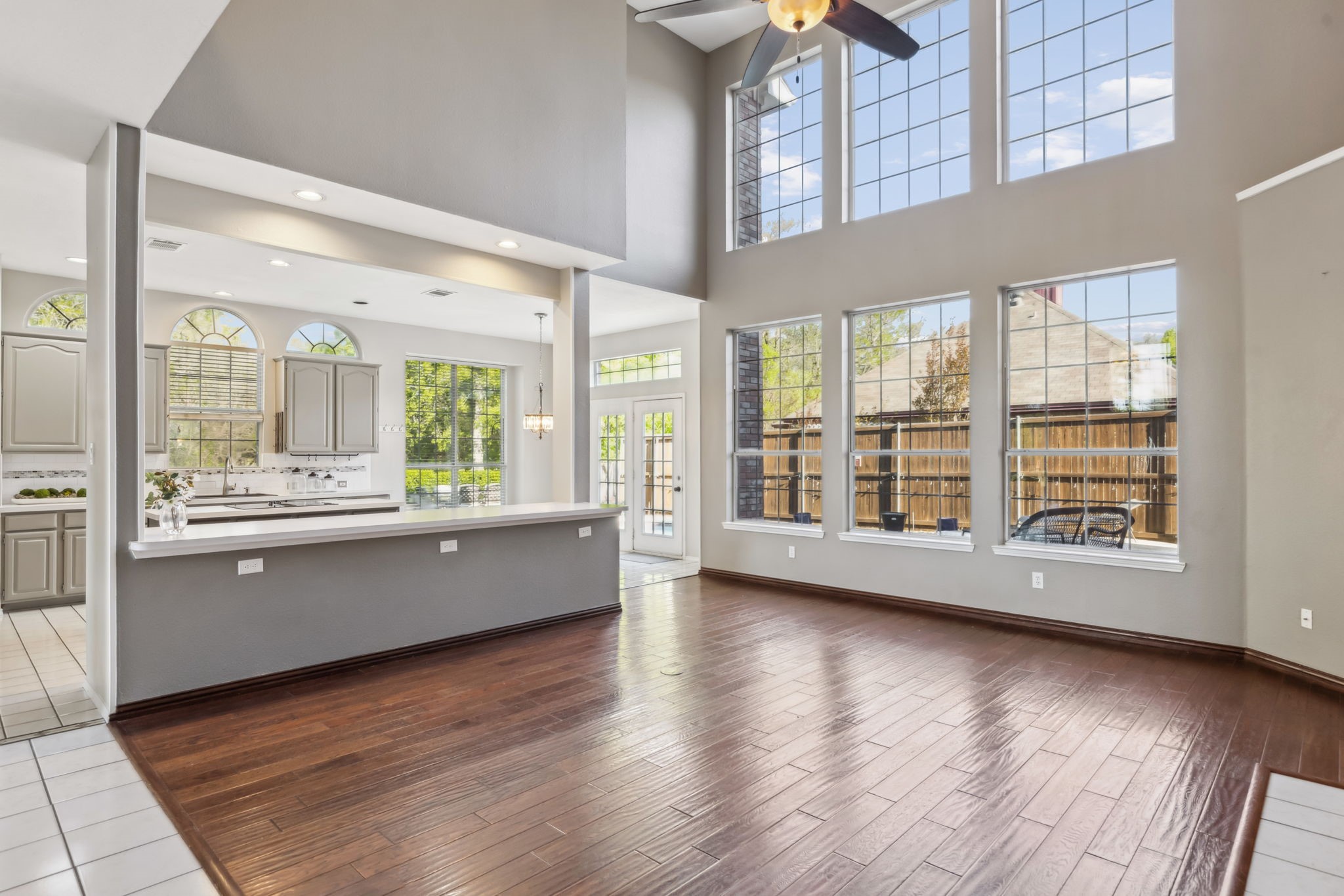 1221 Ashford Lane