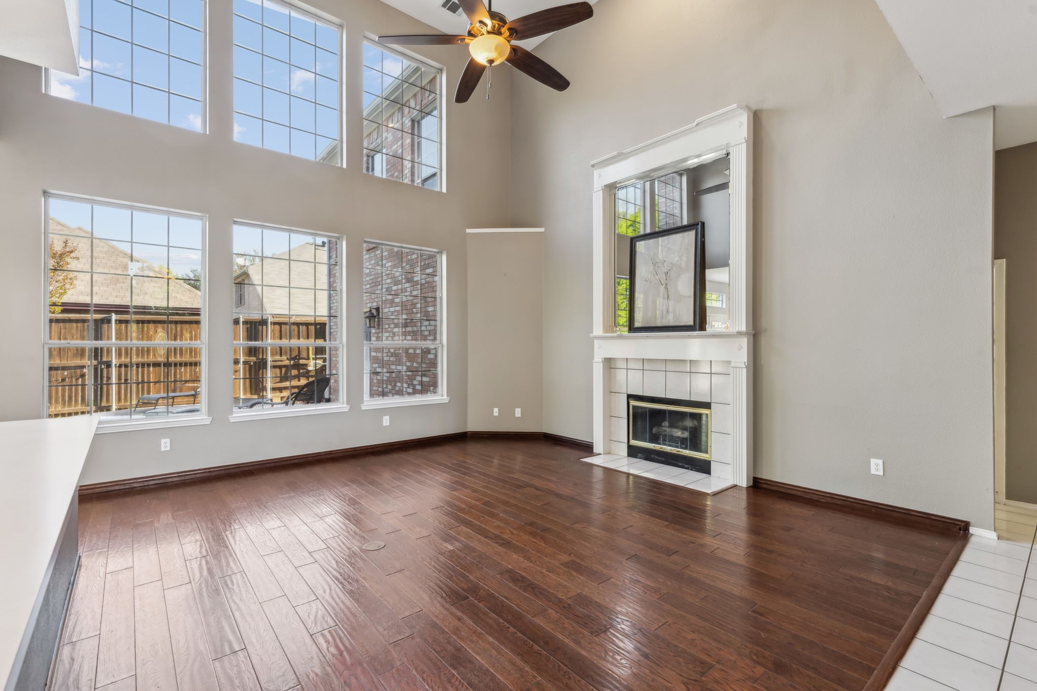 1221 Ashford Lane