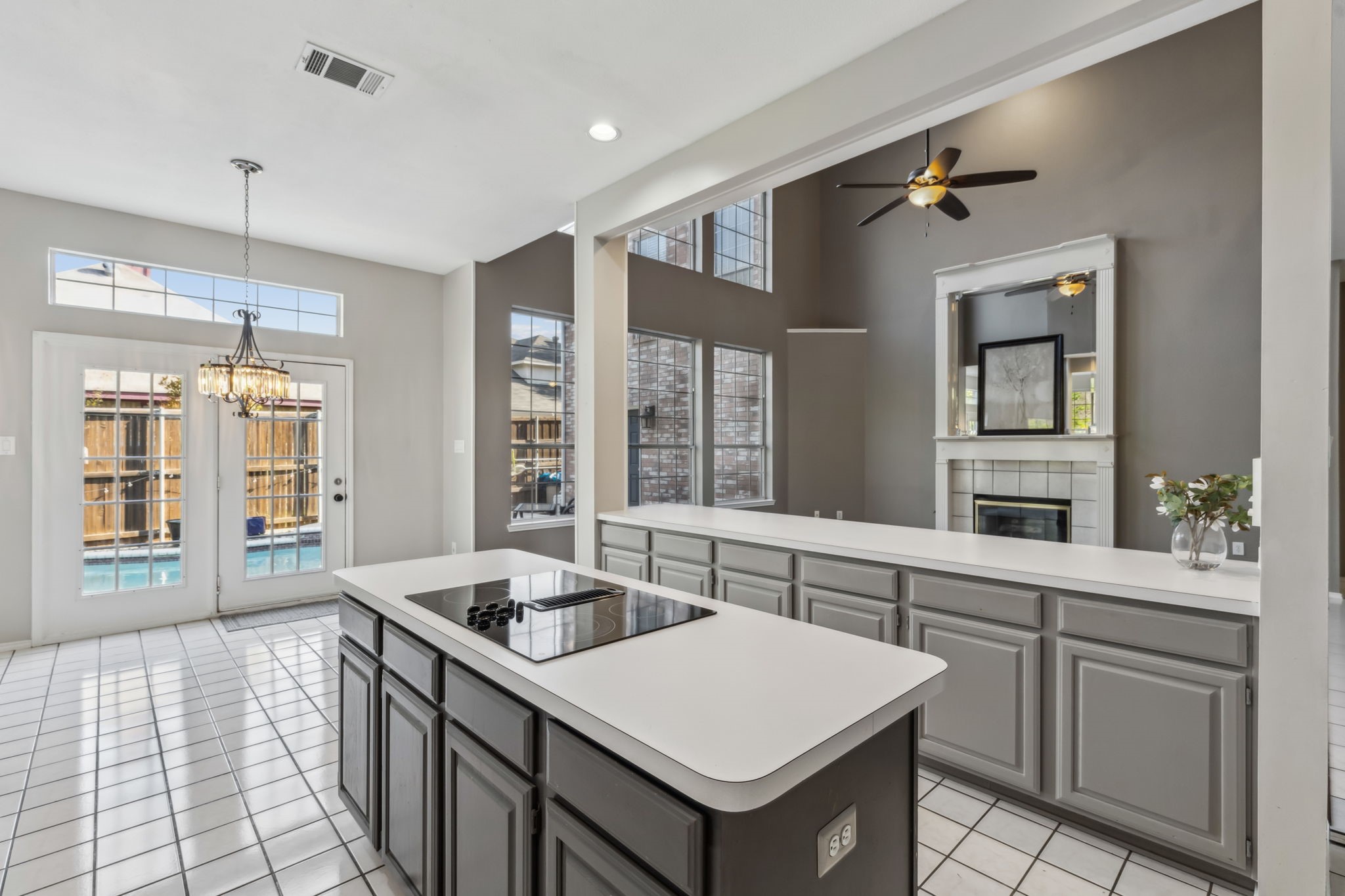 1221 Ashford Lane