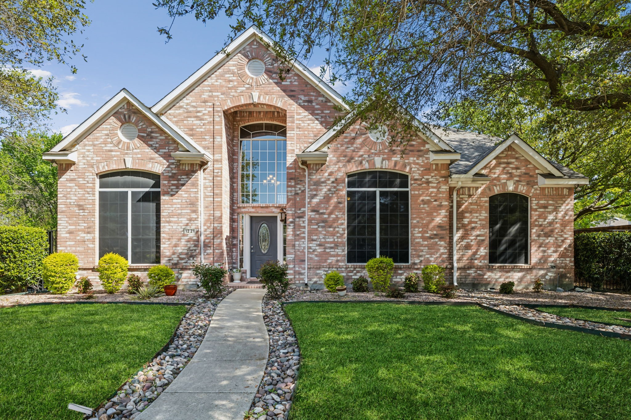 1221 Ashford Lane