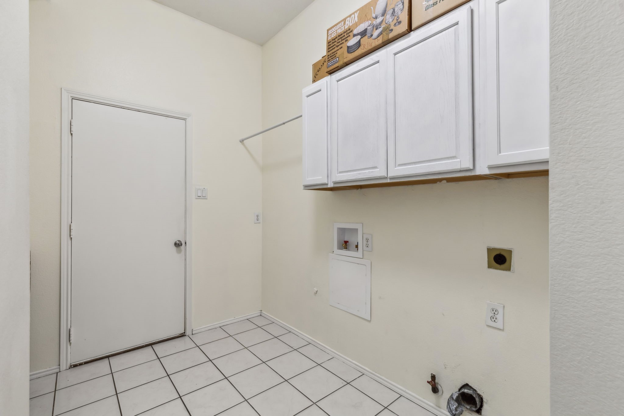 1221 Ashford Lane