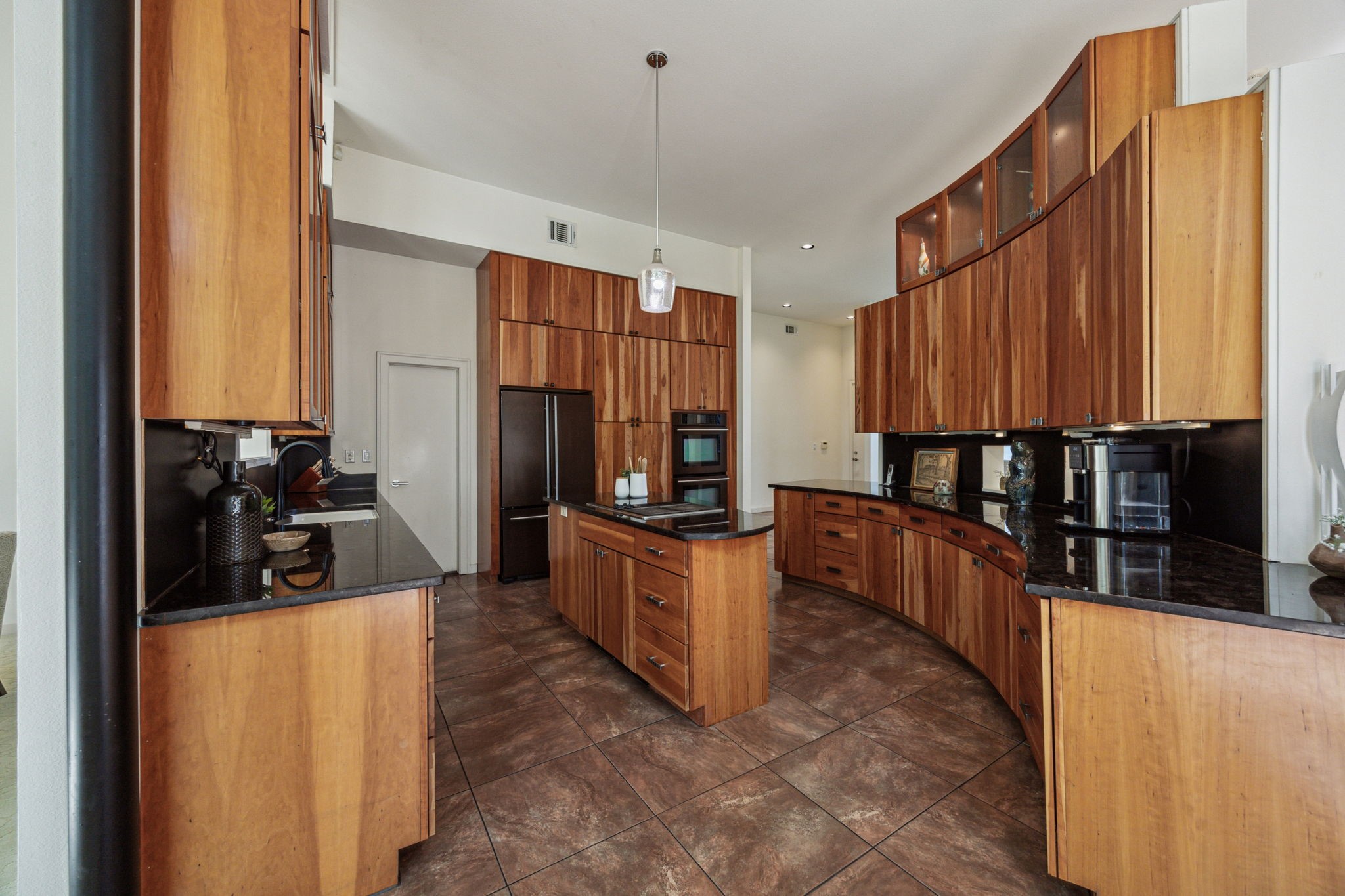 577 Country Club Road