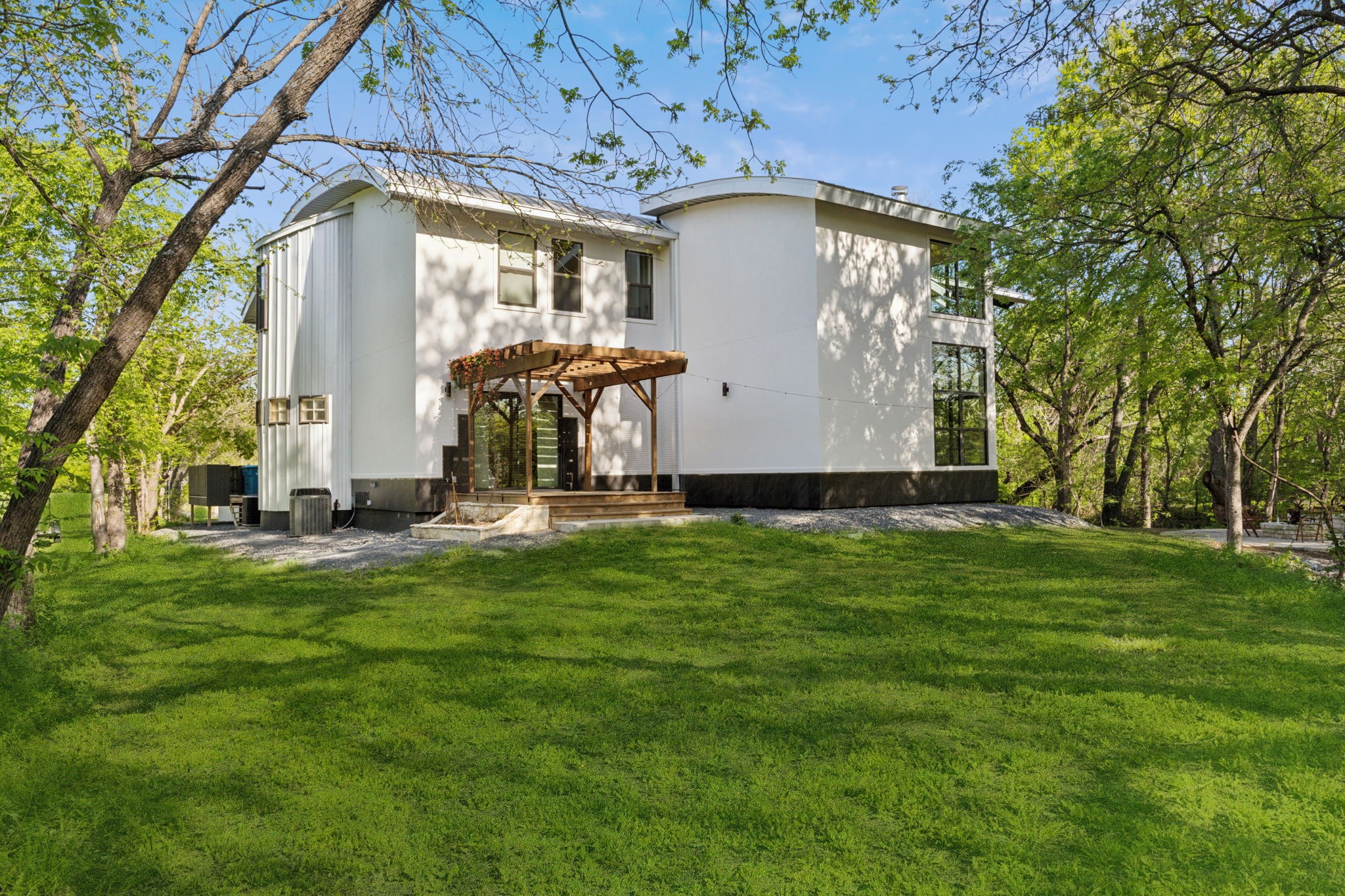 577 Country Club Road