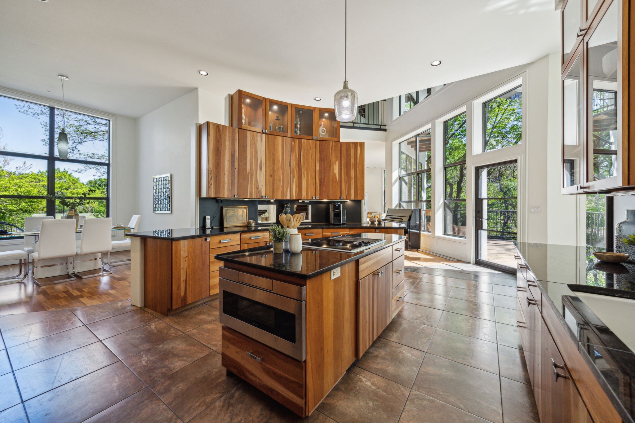 577 Country Club Road