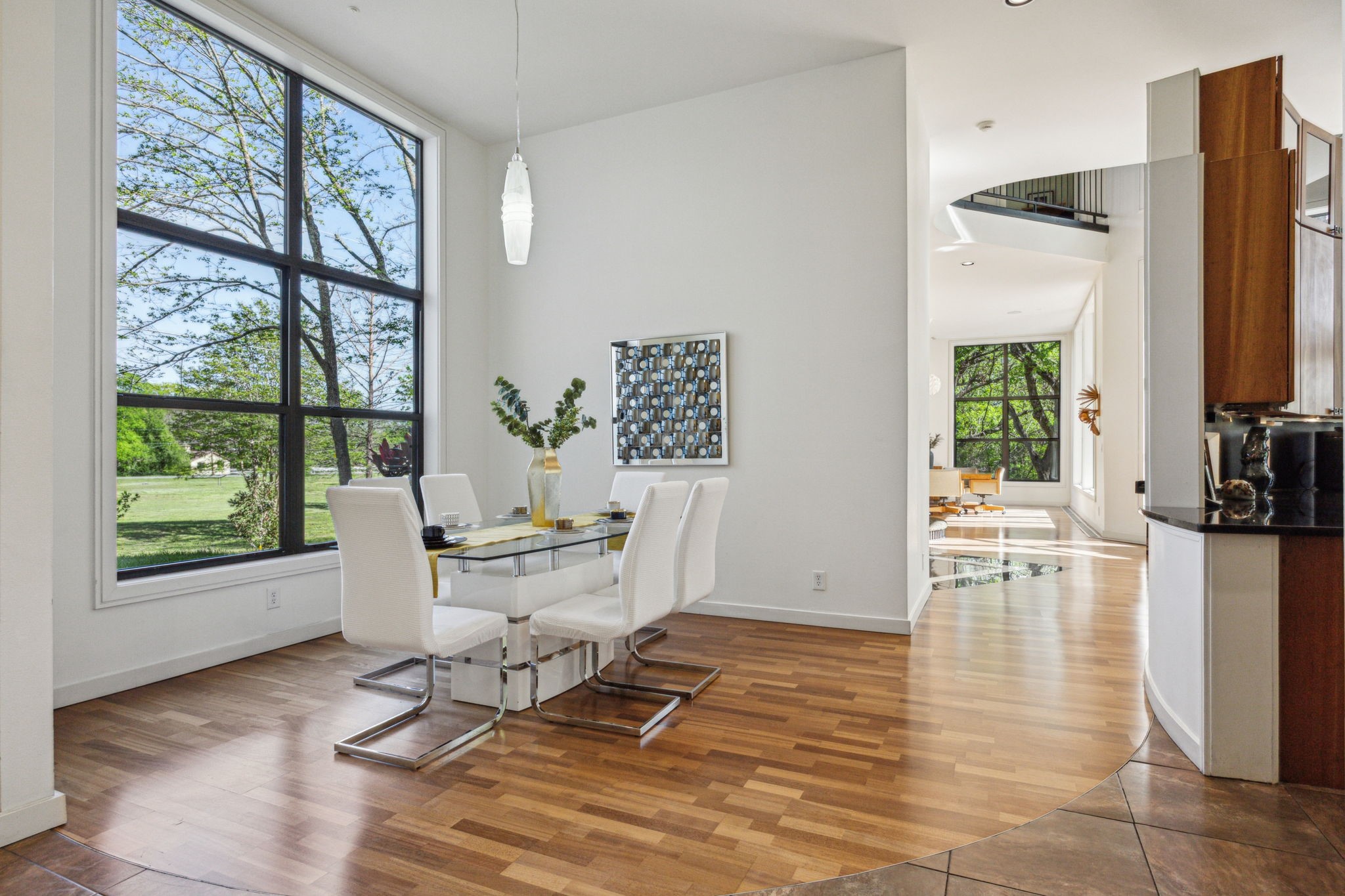 577 Country Club Road