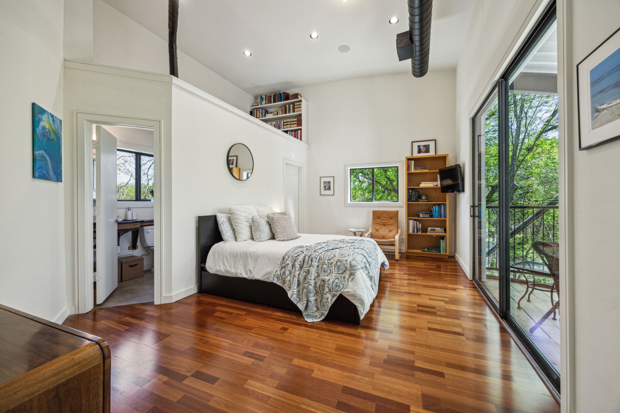 577 Country Club Road