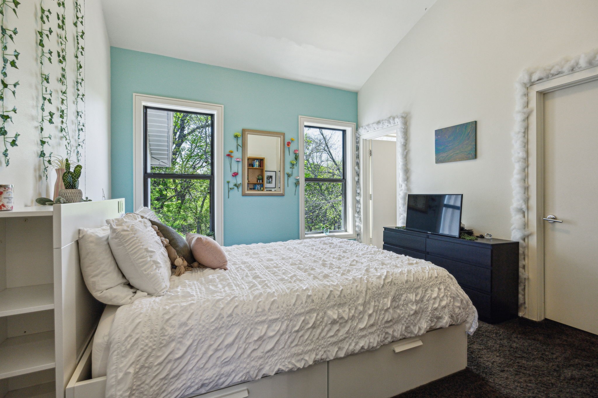 577 Country Club Road