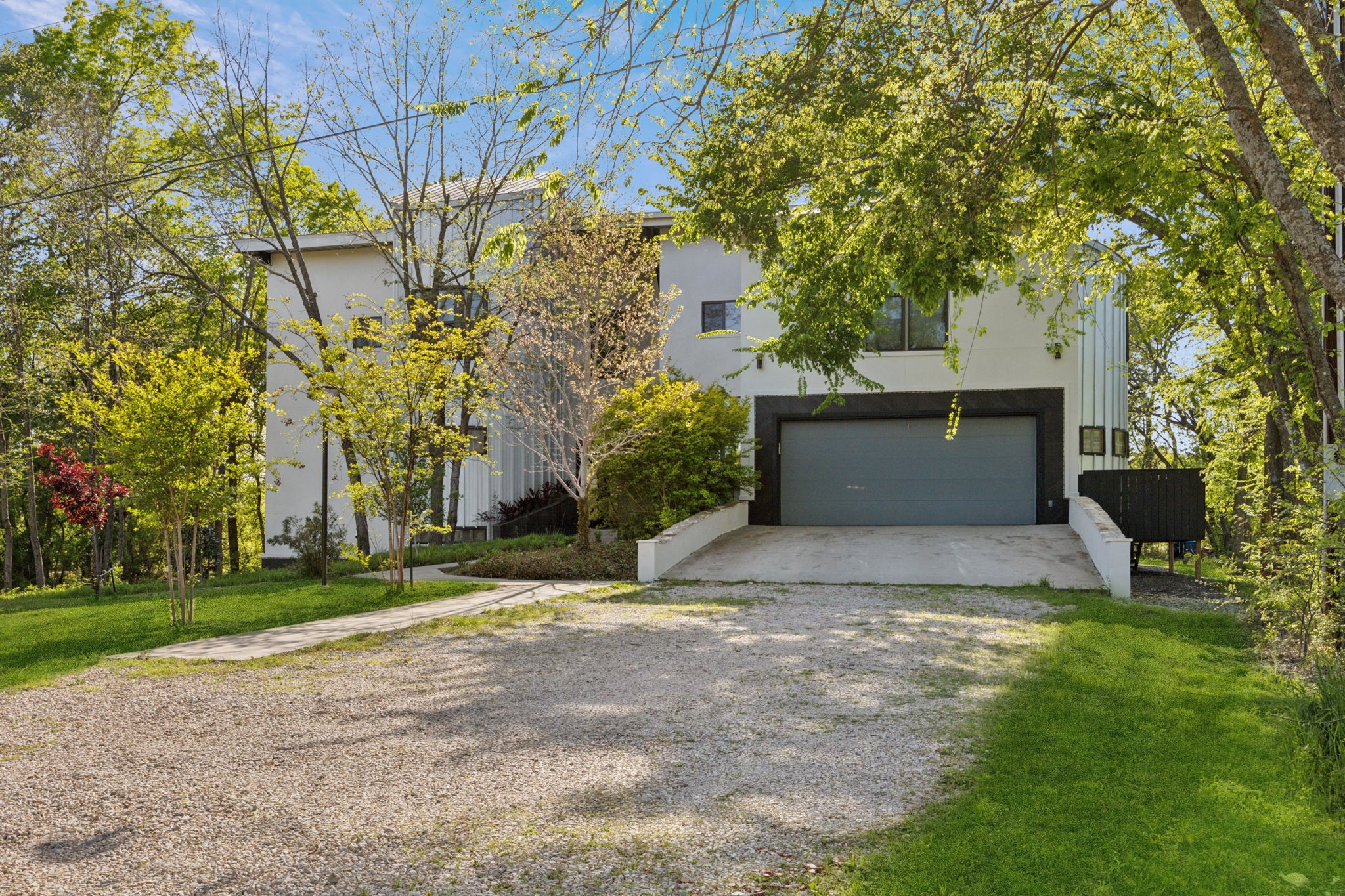 577 Country Club Road