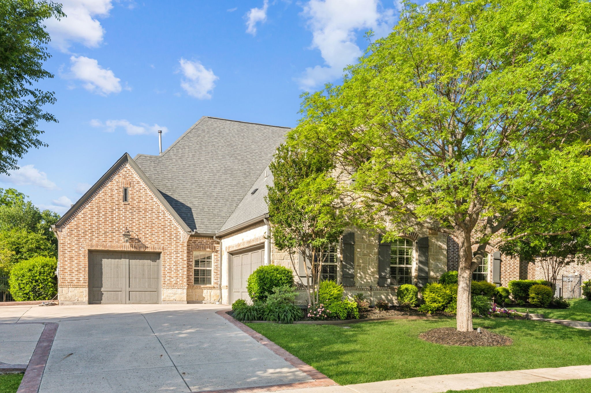281 Columbia Court