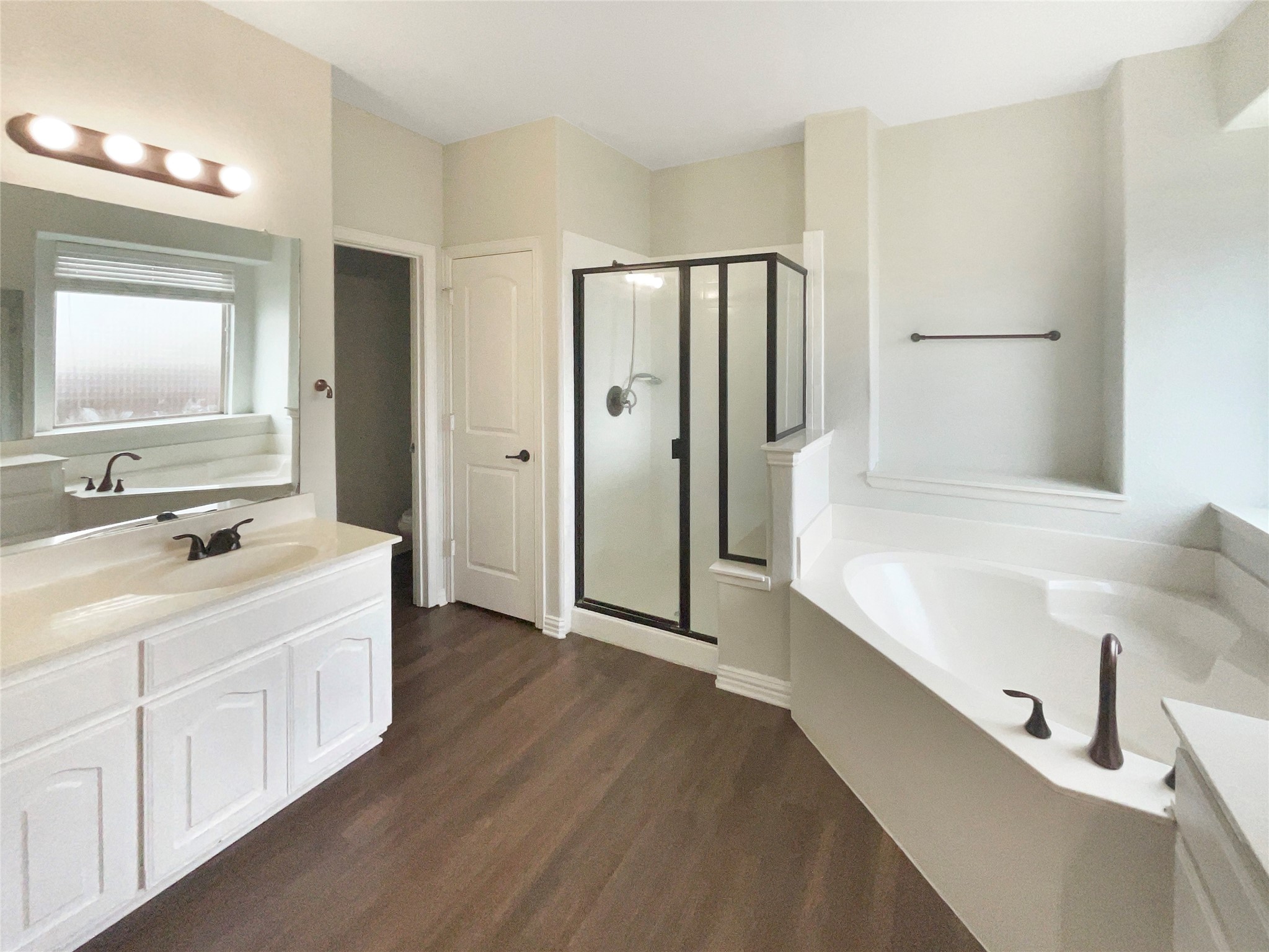 1005 Lake Hollow Drive