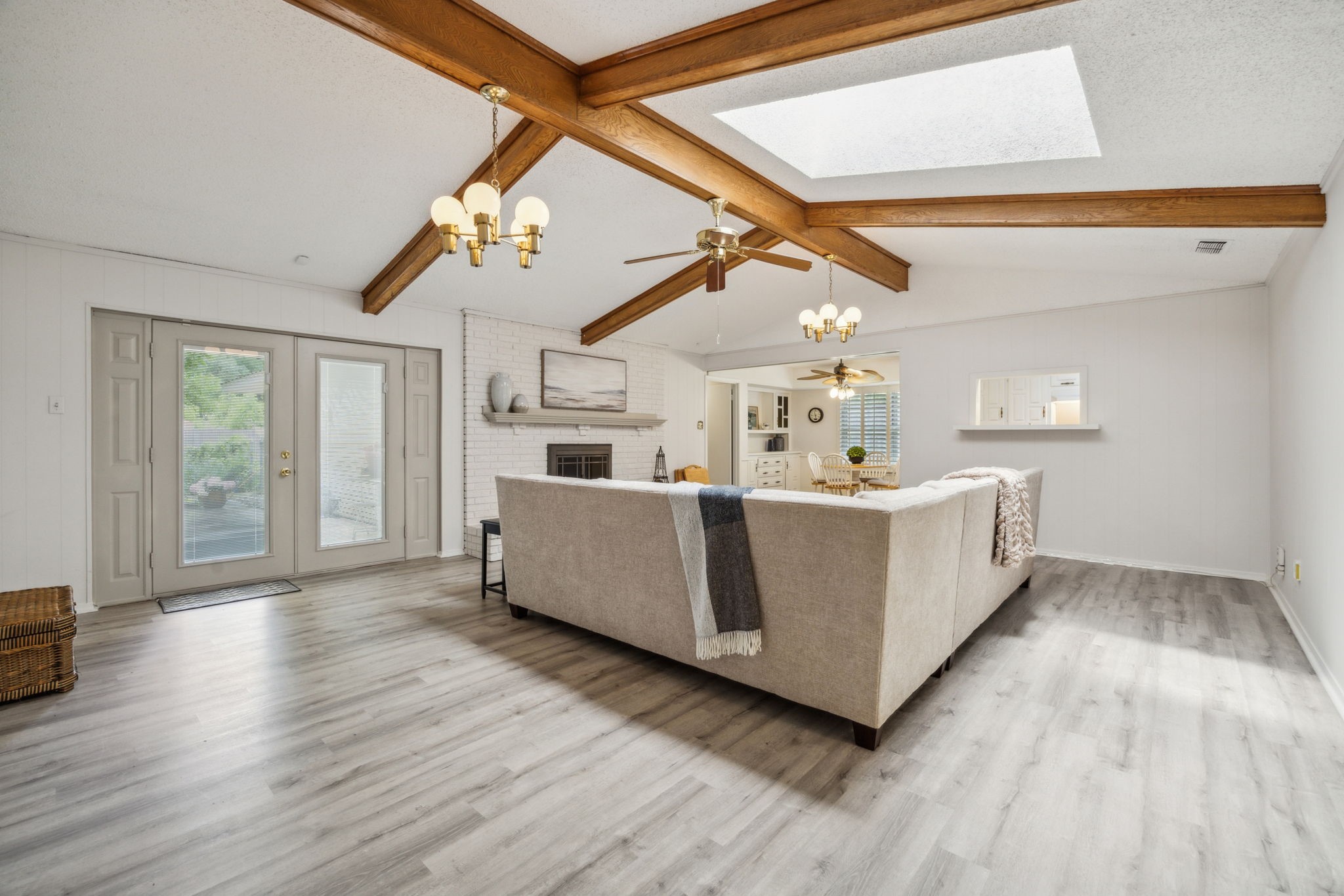 614 Willowbrook Circle