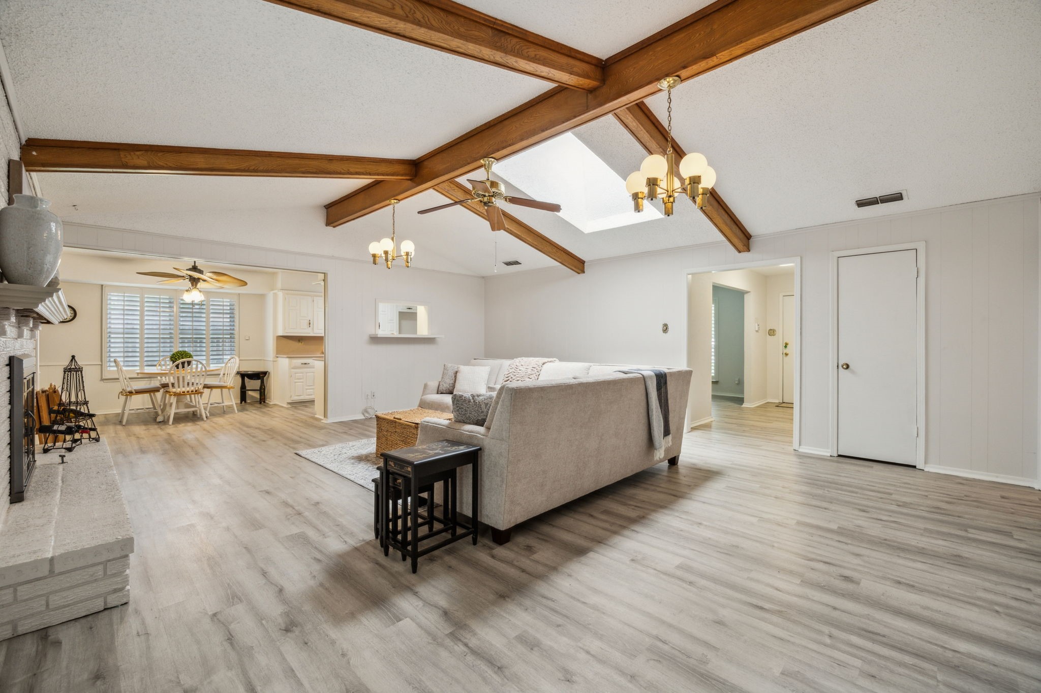 614 Willowbrook Circle