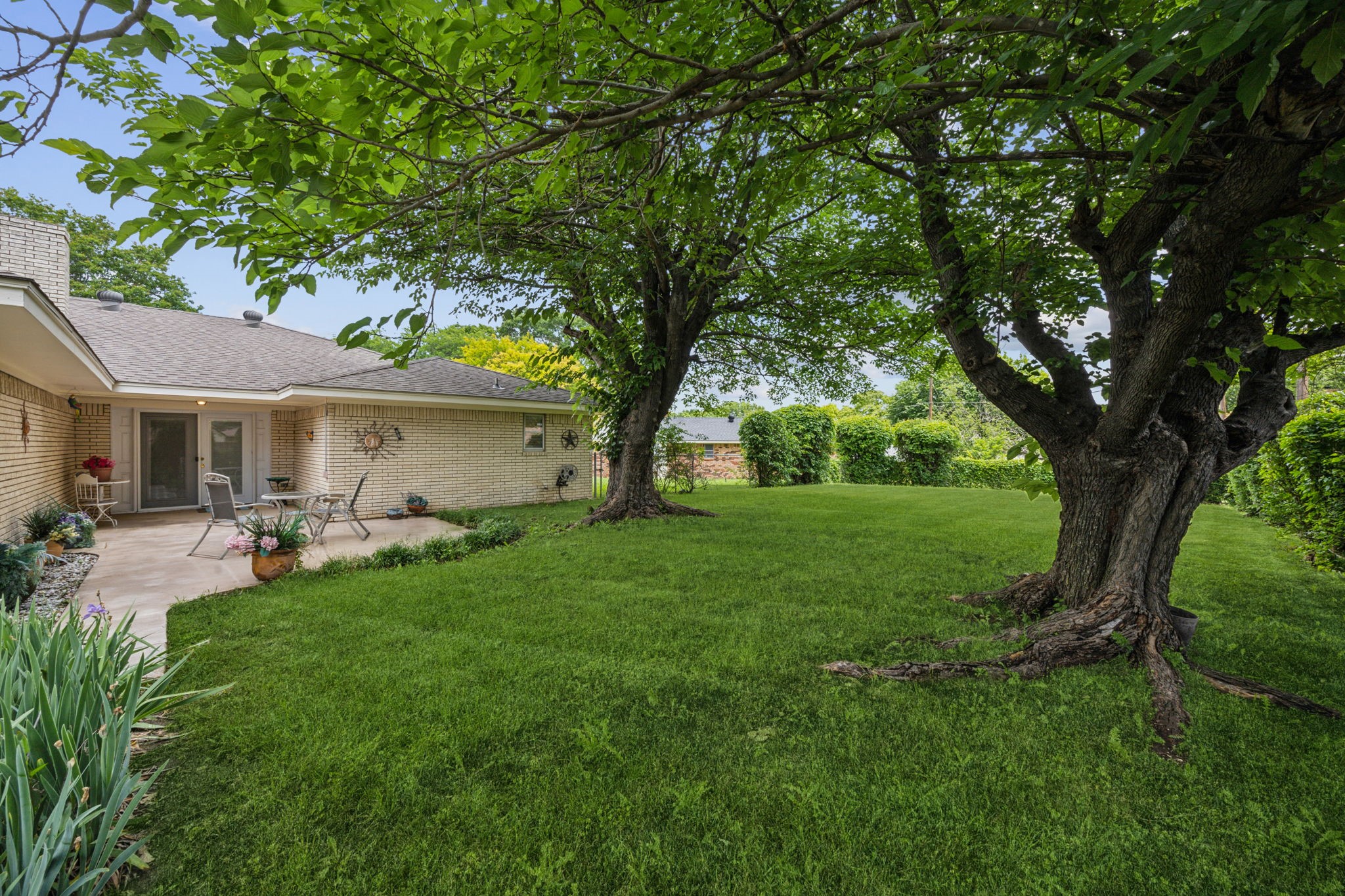 614 Willowbrook Circle