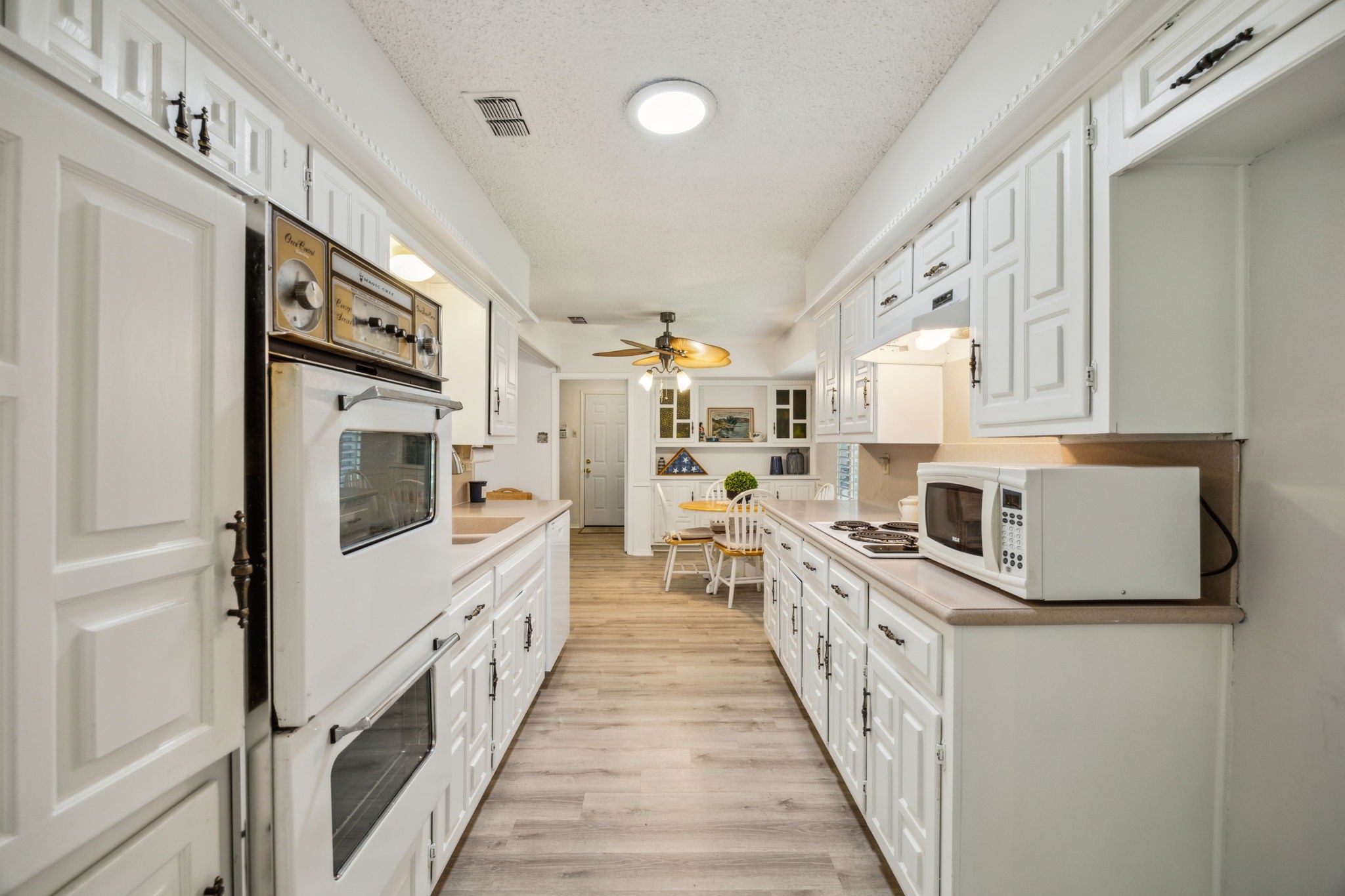 614 Willowbrook Circle