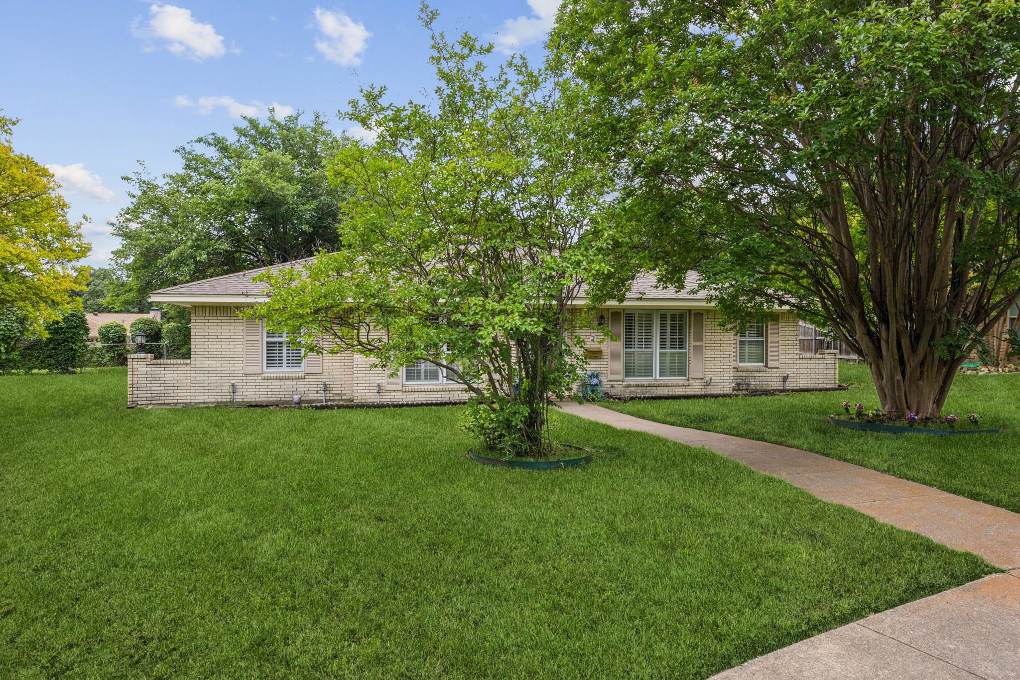 614 Willowbrook Circle