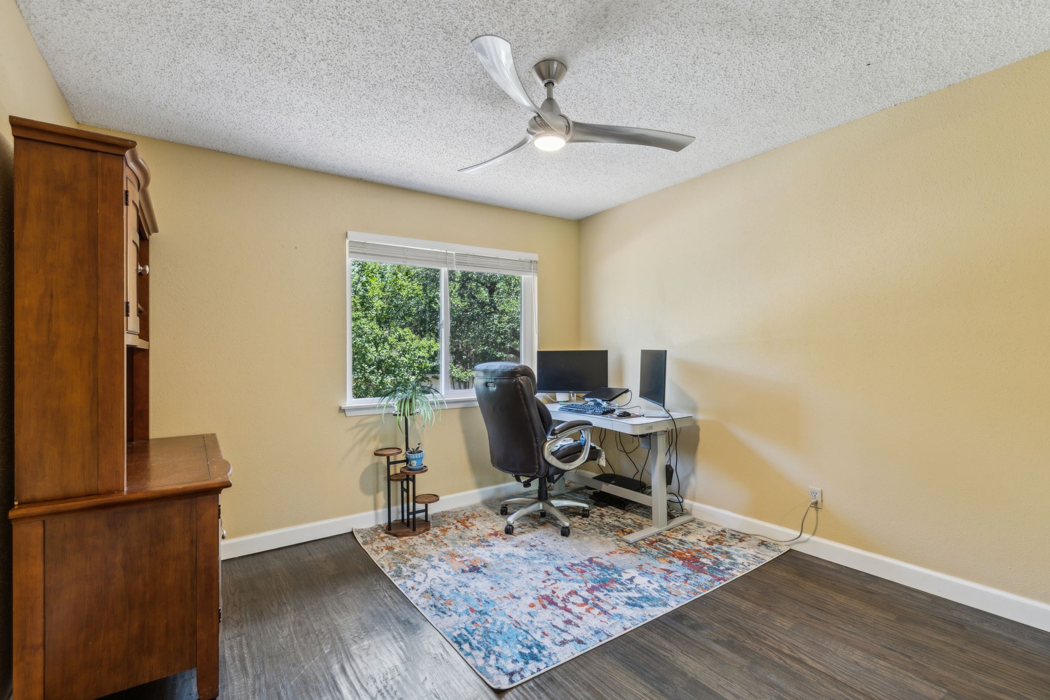 2902 Shady Lake Circle
