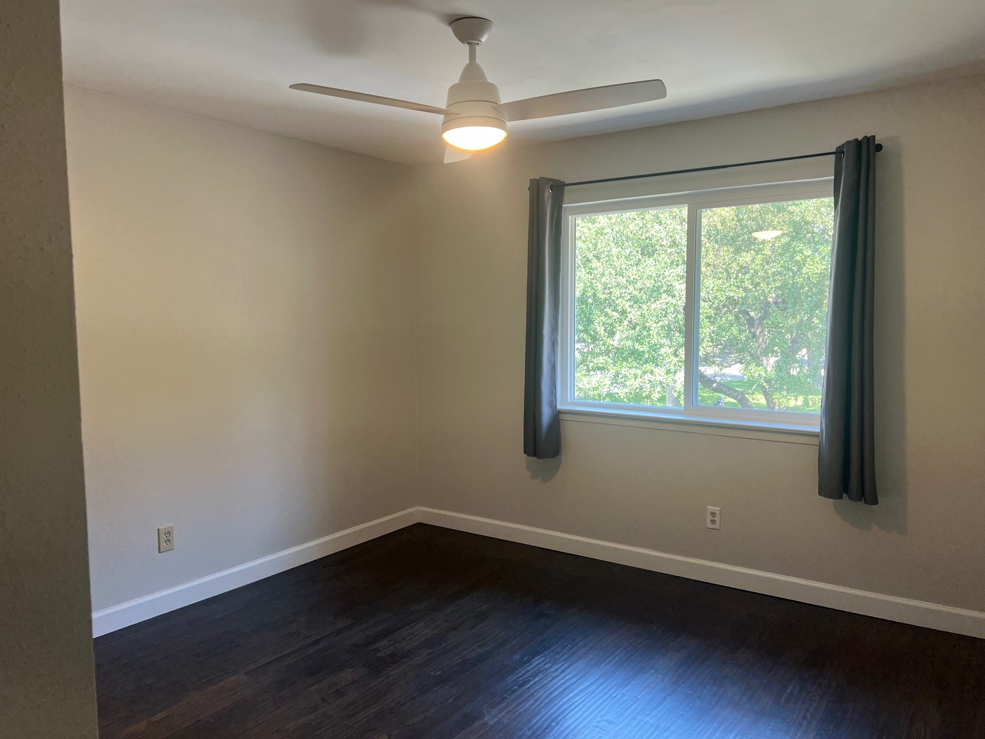 2902 Shady Lake Circle