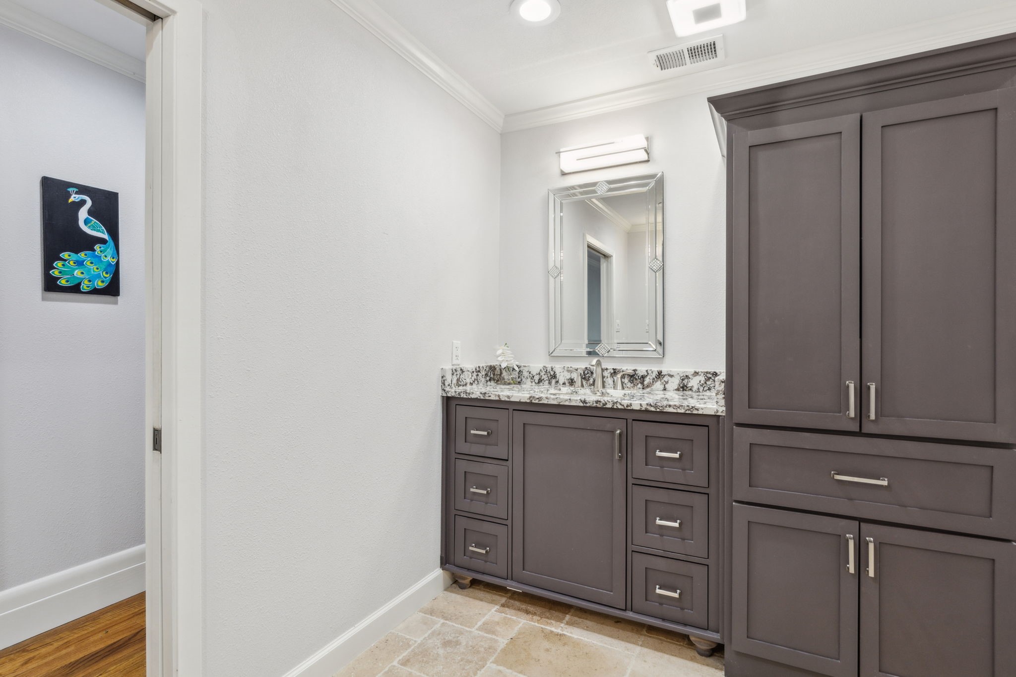 2902 Shady Lake Circle