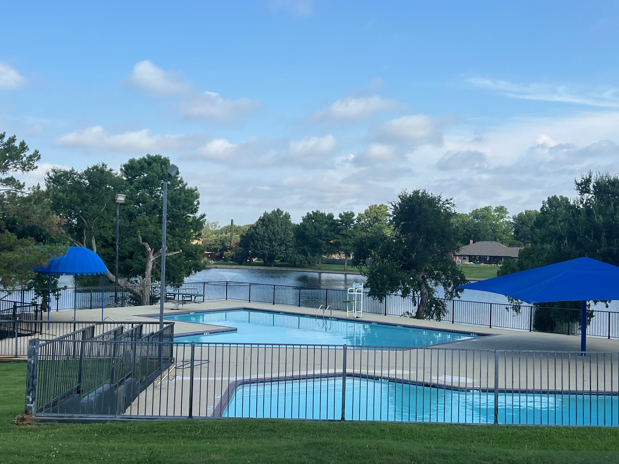 2902 Shady Lake Circle