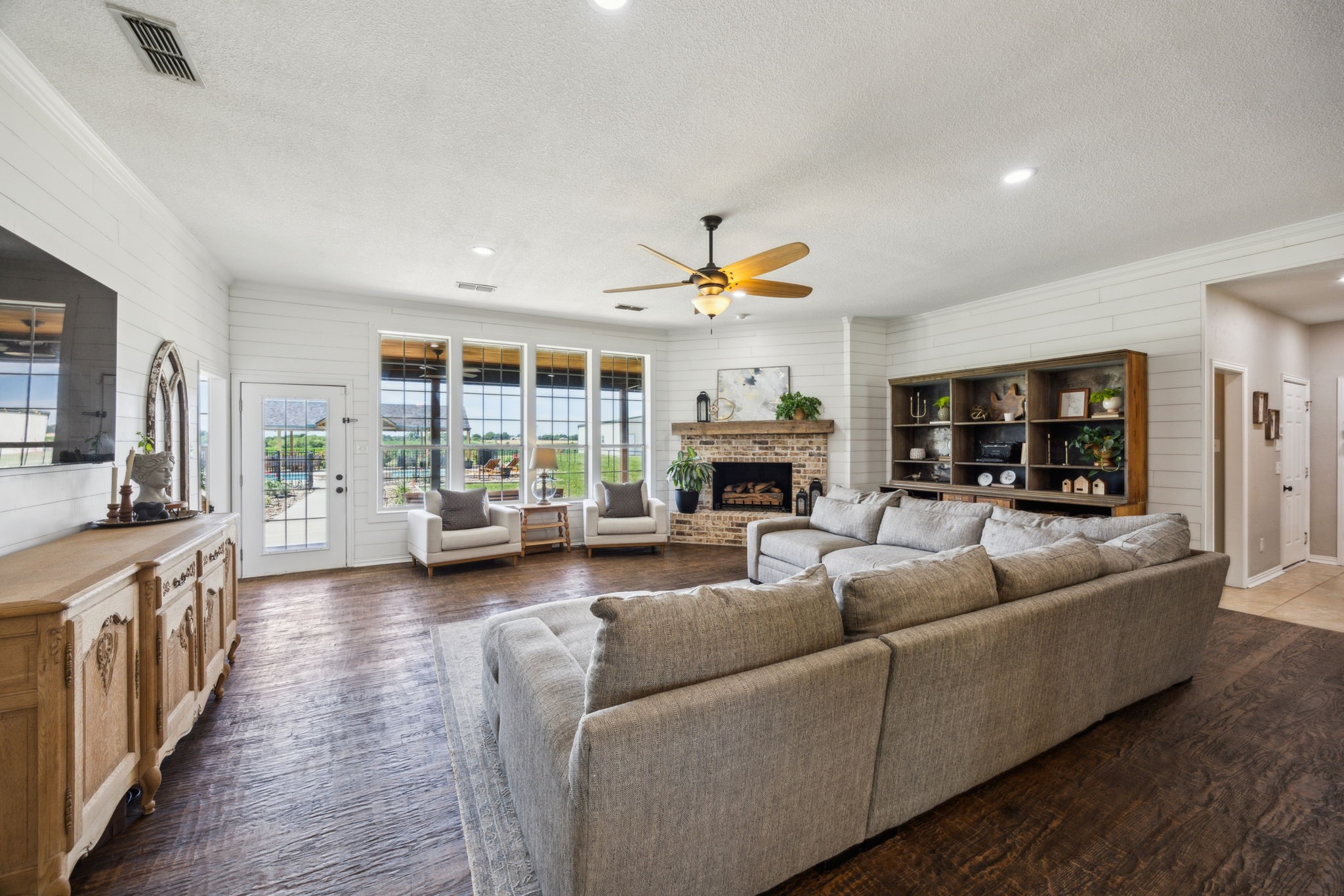 18818 Webb Lane