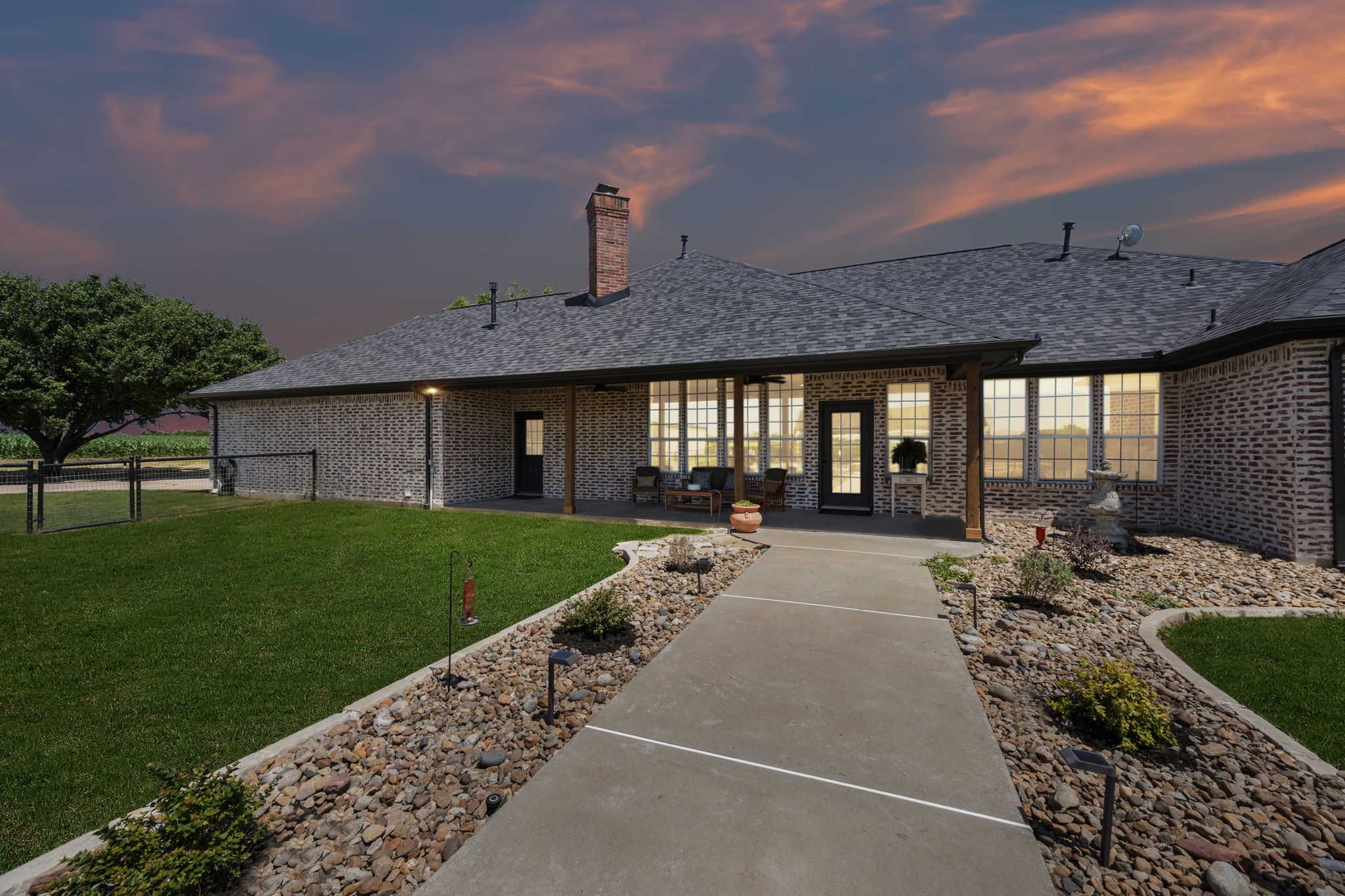 18818 Webb Lane