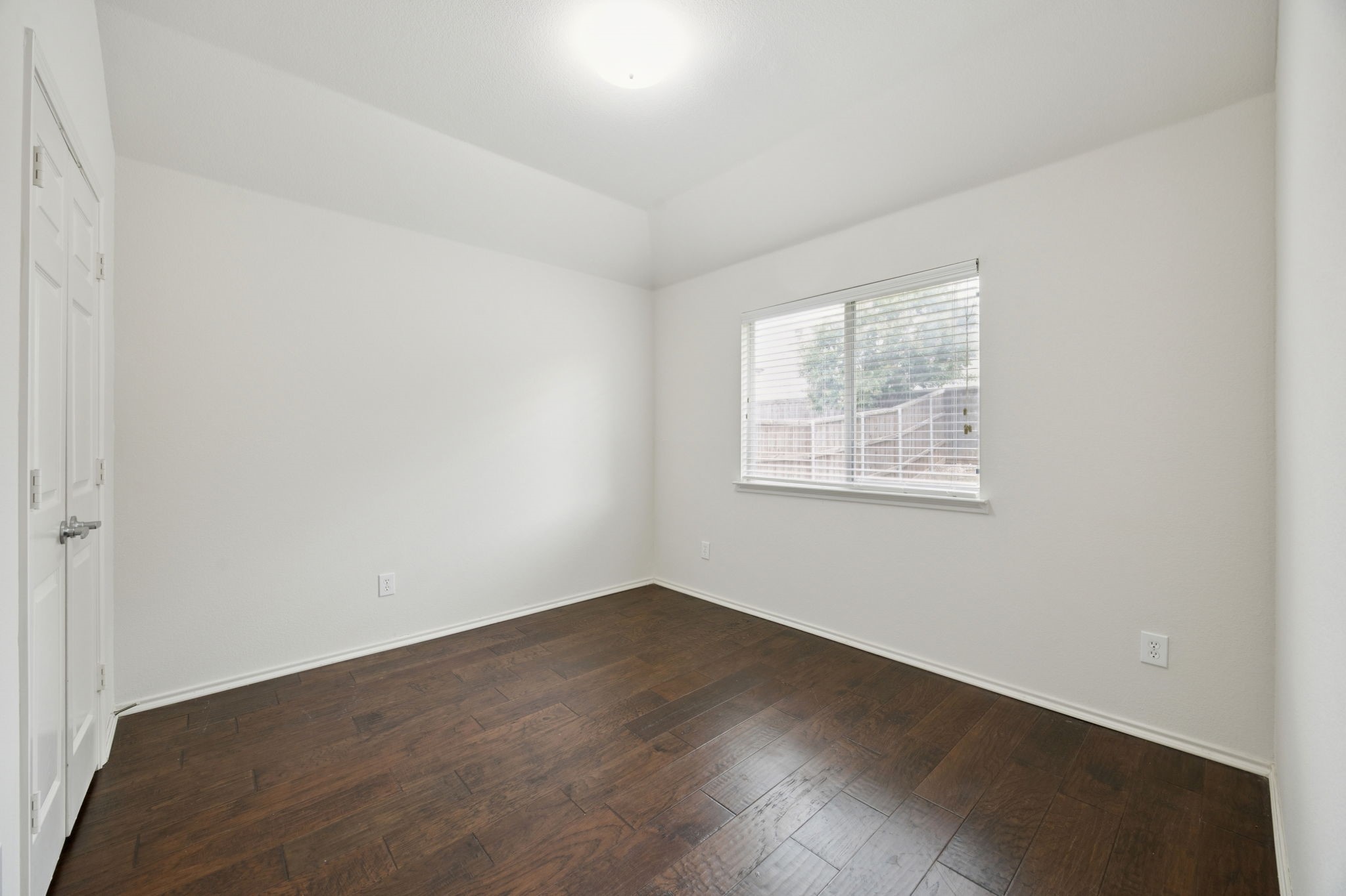 9712 Hedge Bell Drive