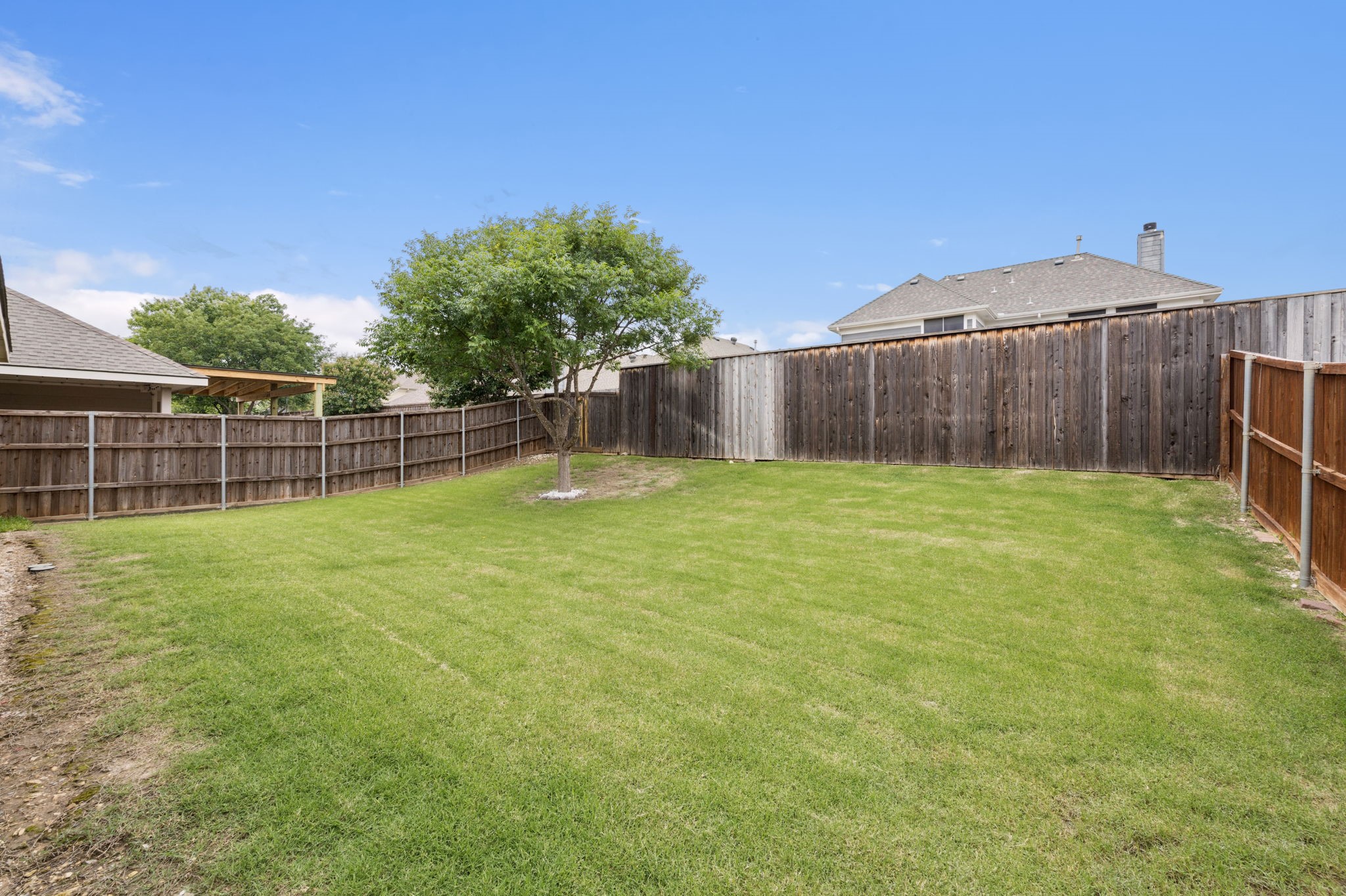 9712 Hedge Bell Drive