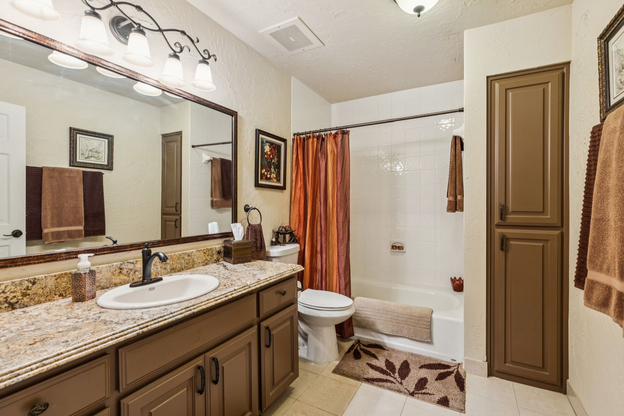 2598 King Arthur Boulevard